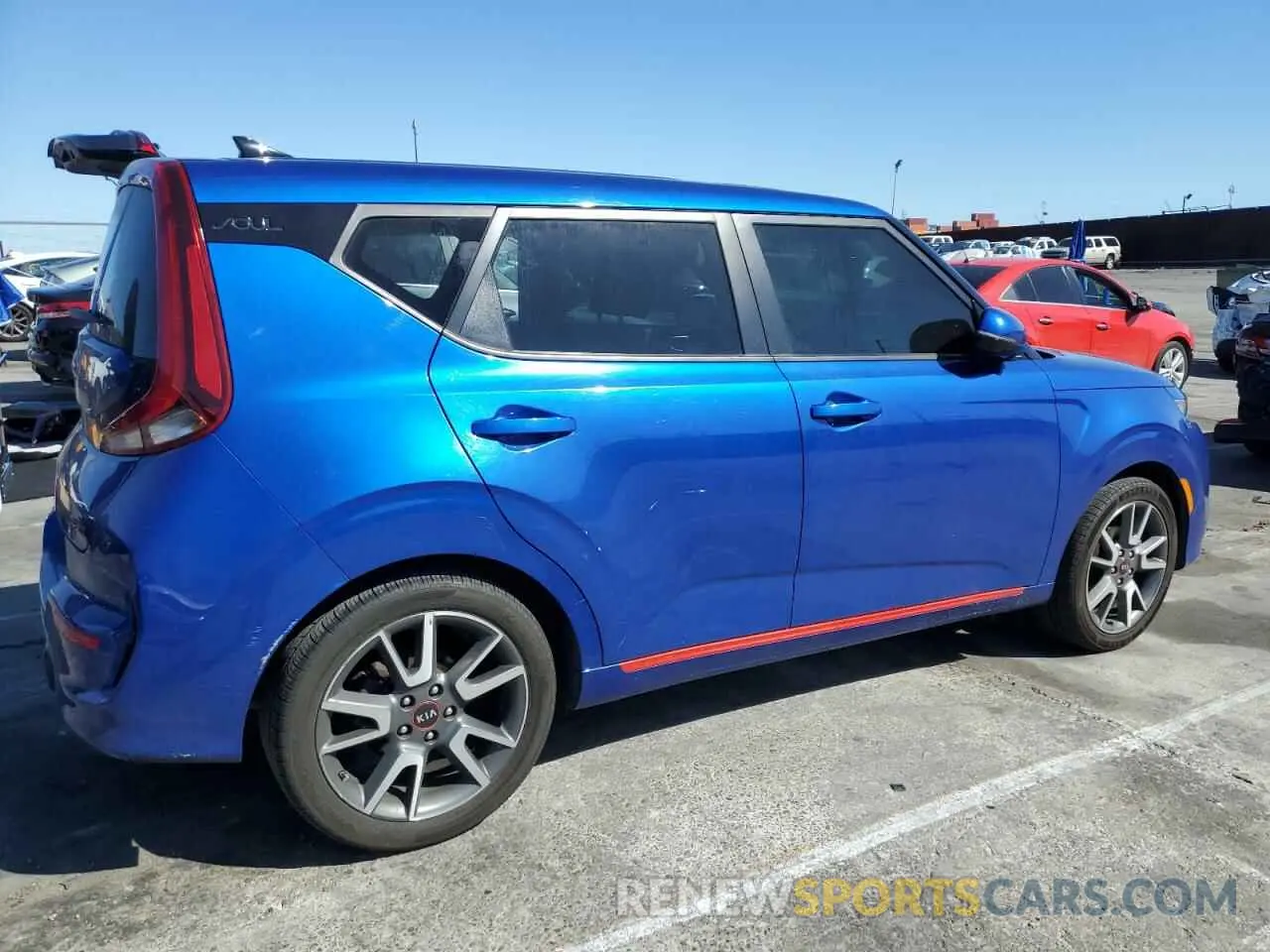 3 Photograph of a damaged car KNDJ63AU3L7059092 KIA SOUL 2020