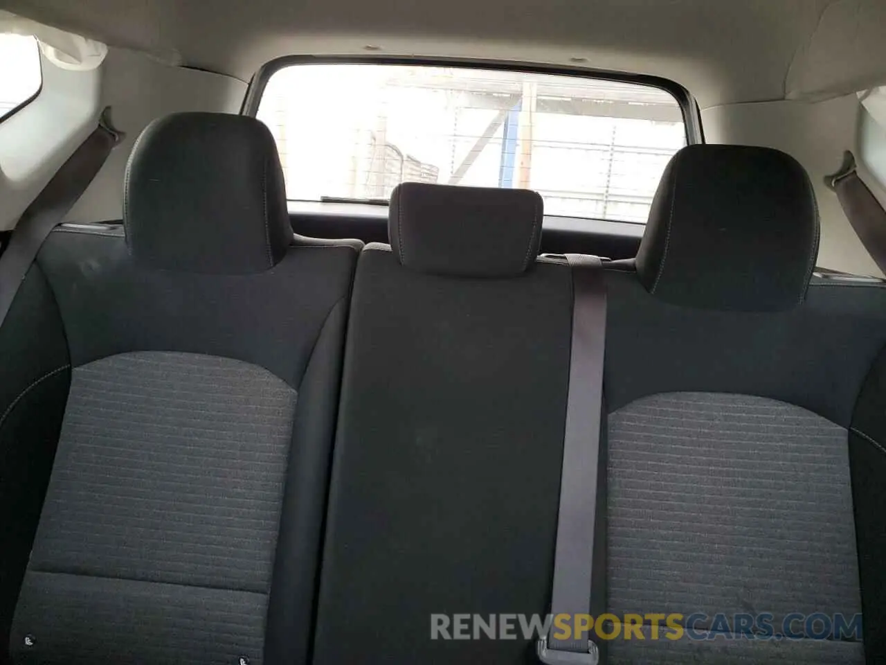 10 Photograph of a damaged car KNDJ63AU3L7067323 KIA SOUL 2020