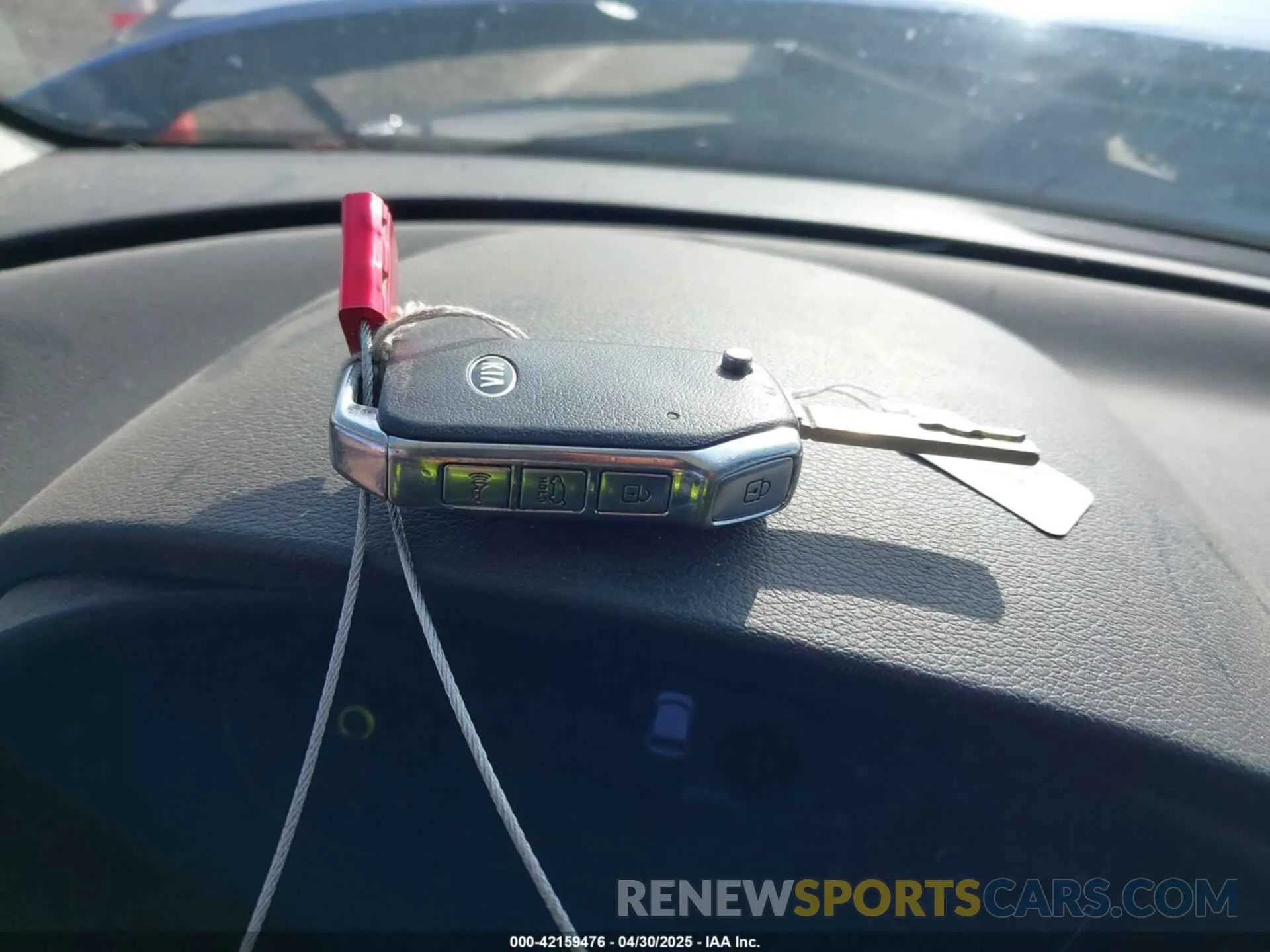 11 Photograph of a damaged car KNDJ63AU3L7081450 KIA SOUL 2020