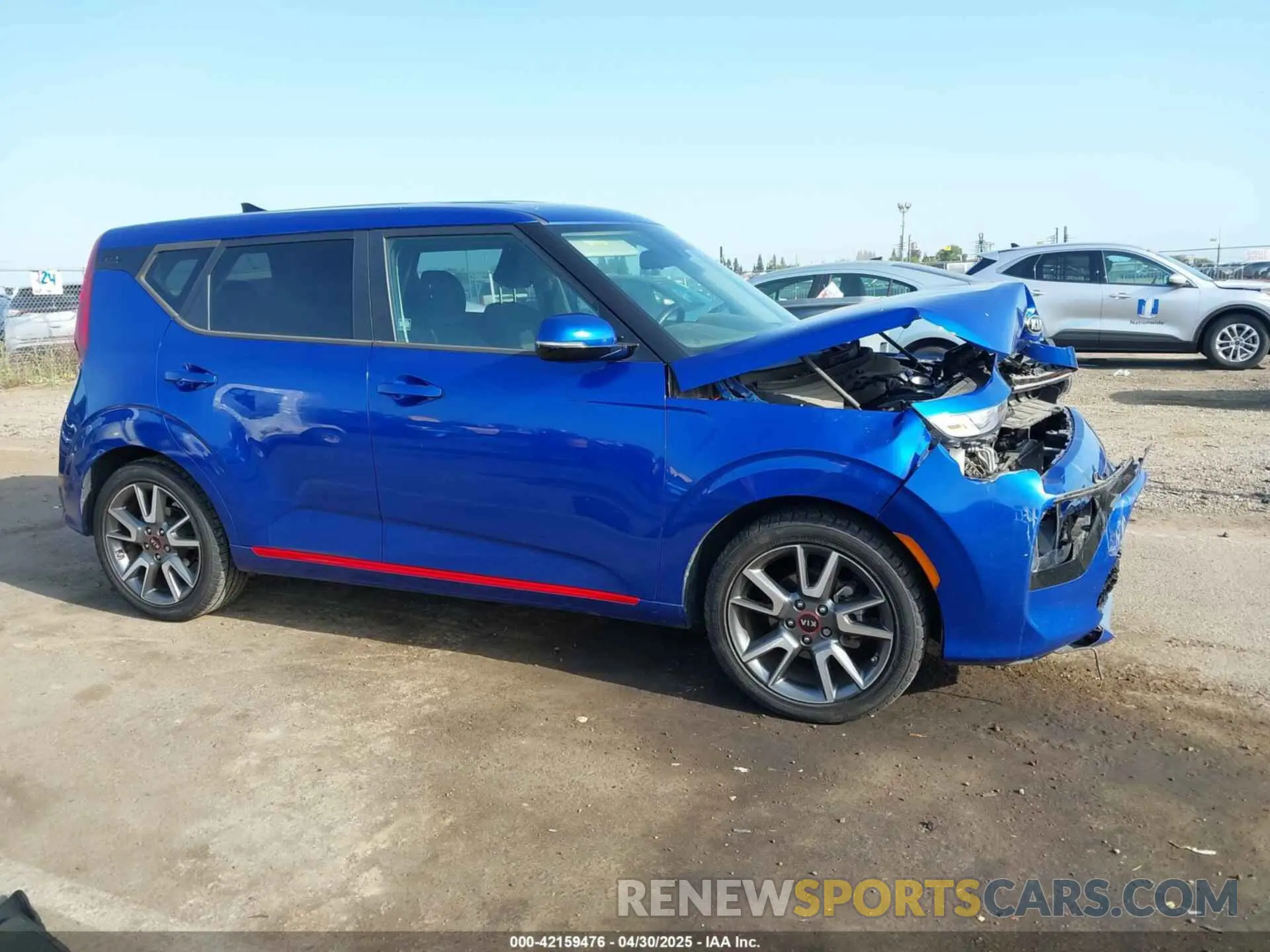 13 Photograph of a damaged car KNDJ63AU3L7081450 KIA SOUL 2020