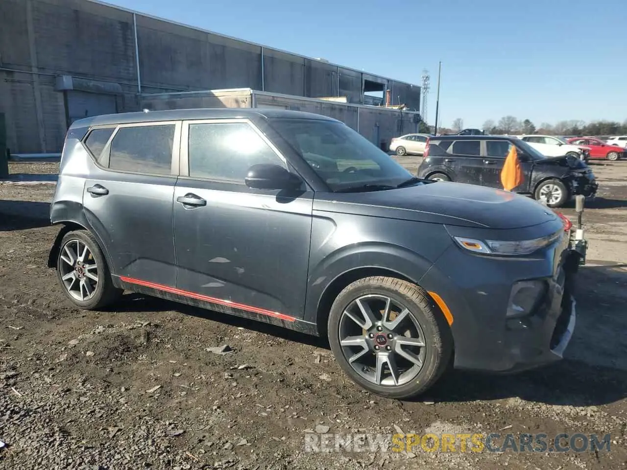 4 Photograph of a damaged car KNDJ63AU3L7096904 KIA SOUL 2020