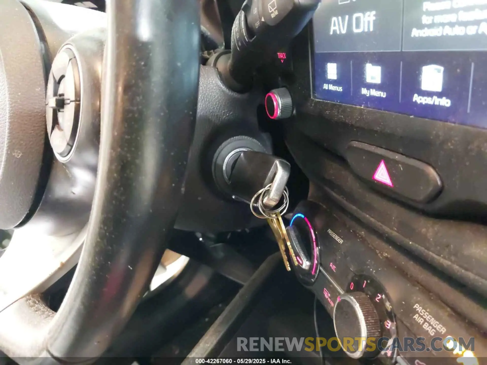 11 Photograph of a damaged car KNDJ63AU3L7097065 KIA SOUL 2020