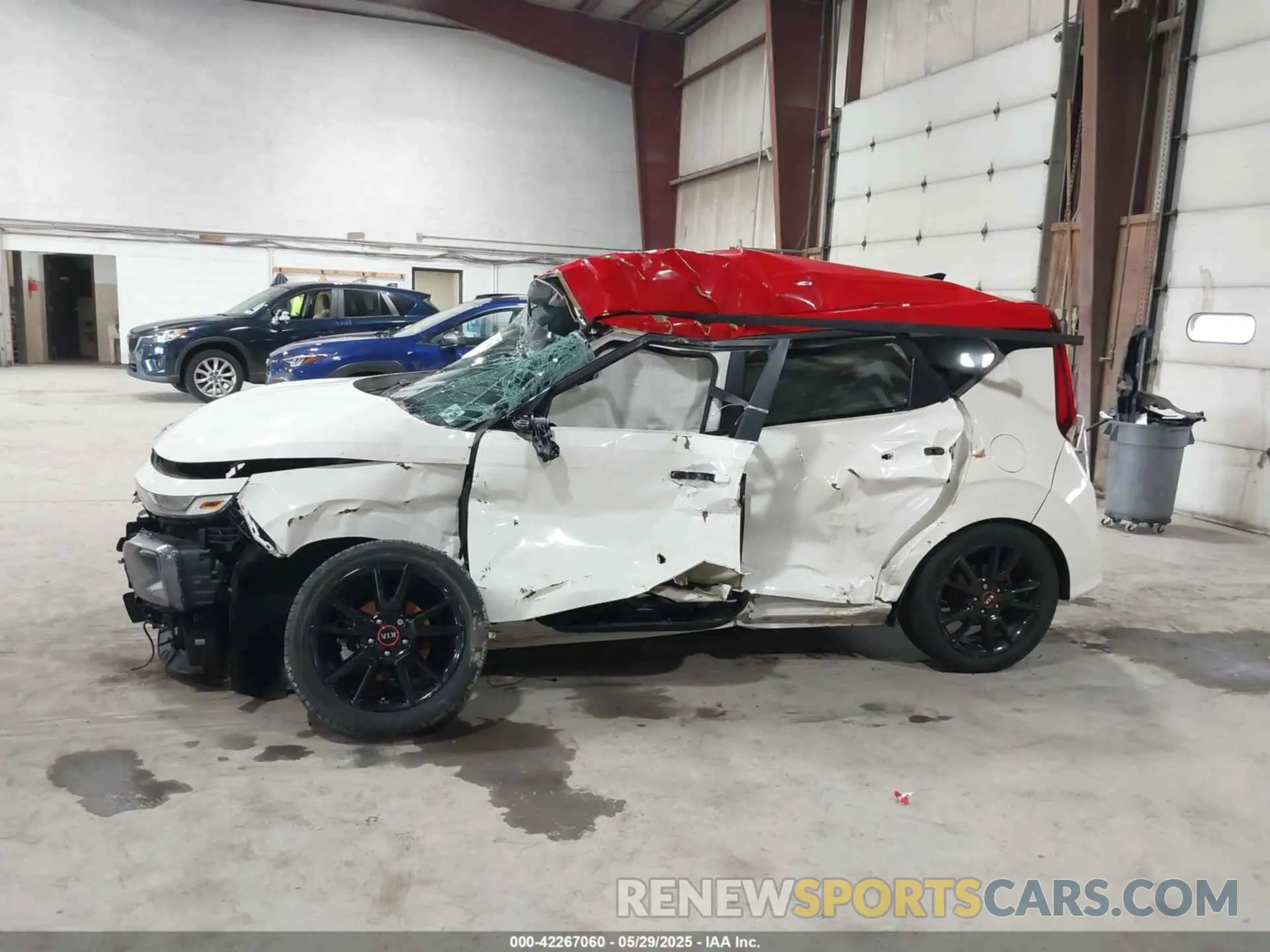 15 Photograph of a damaged car KNDJ63AU3L7097065 KIA SOUL 2020