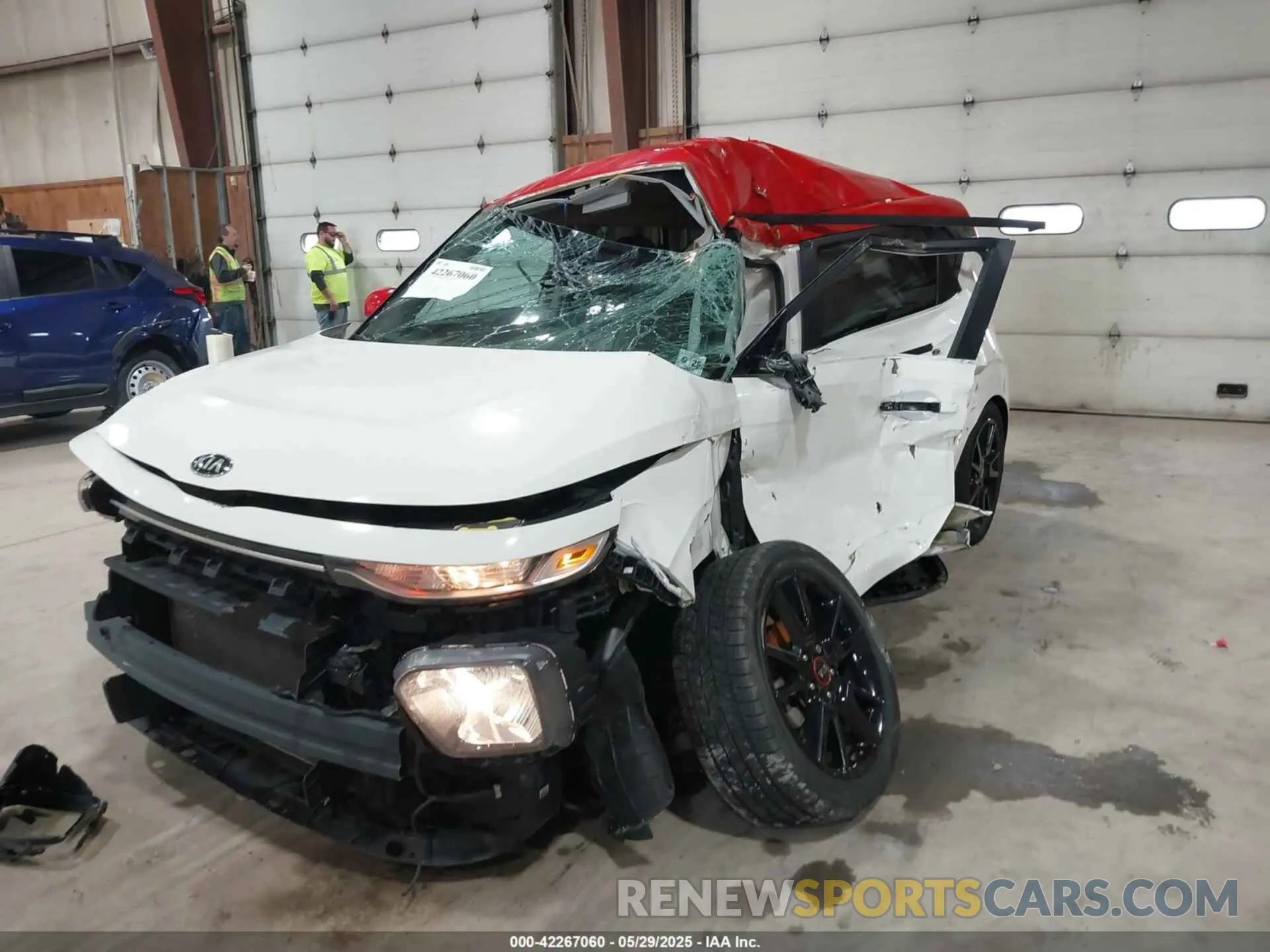 18 Photograph of a damaged car KNDJ63AU3L7097065 KIA SOUL 2020