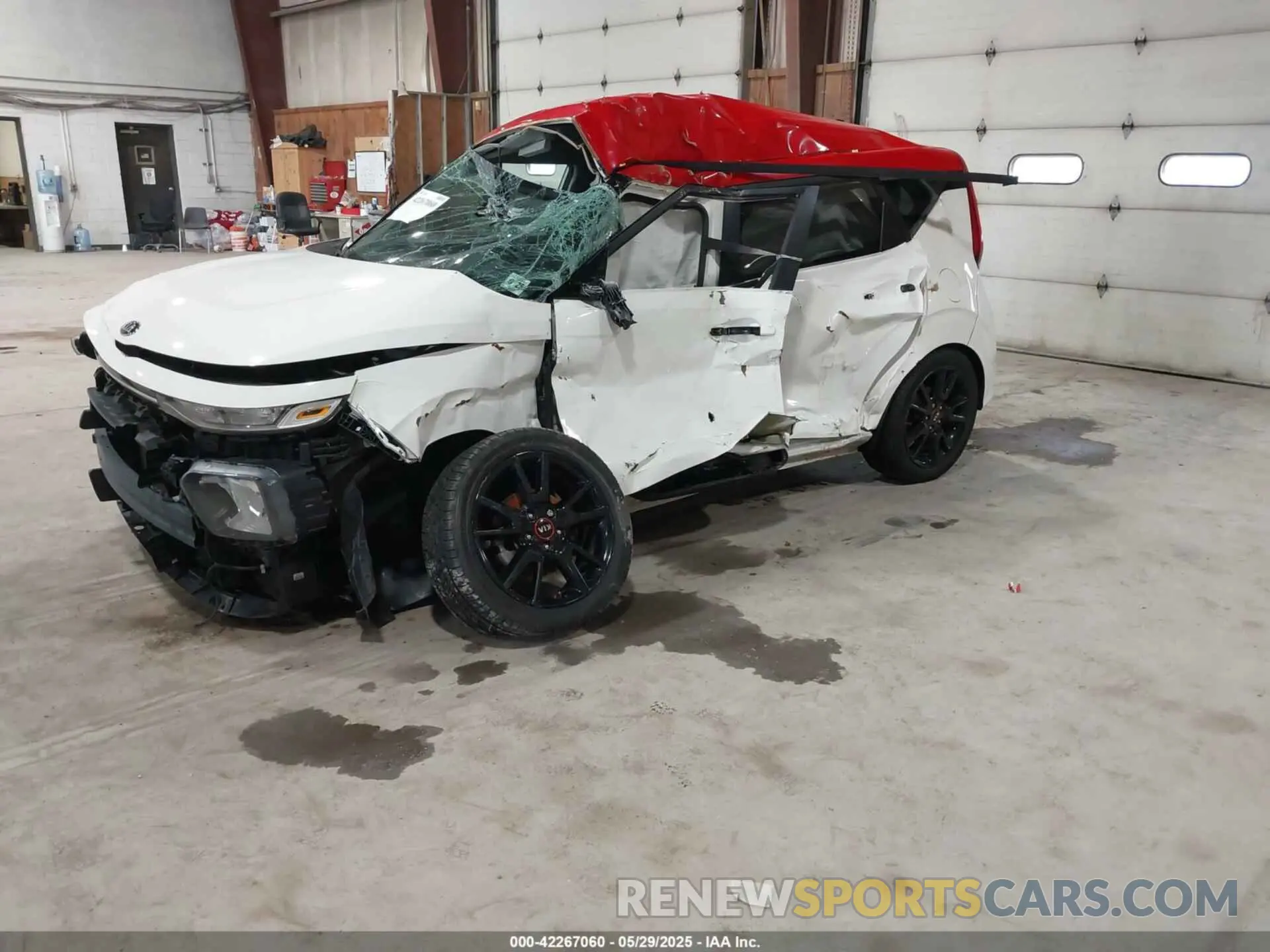 2 Photograph of a damaged car KNDJ63AU3L7097065 KIA SOUL 2020