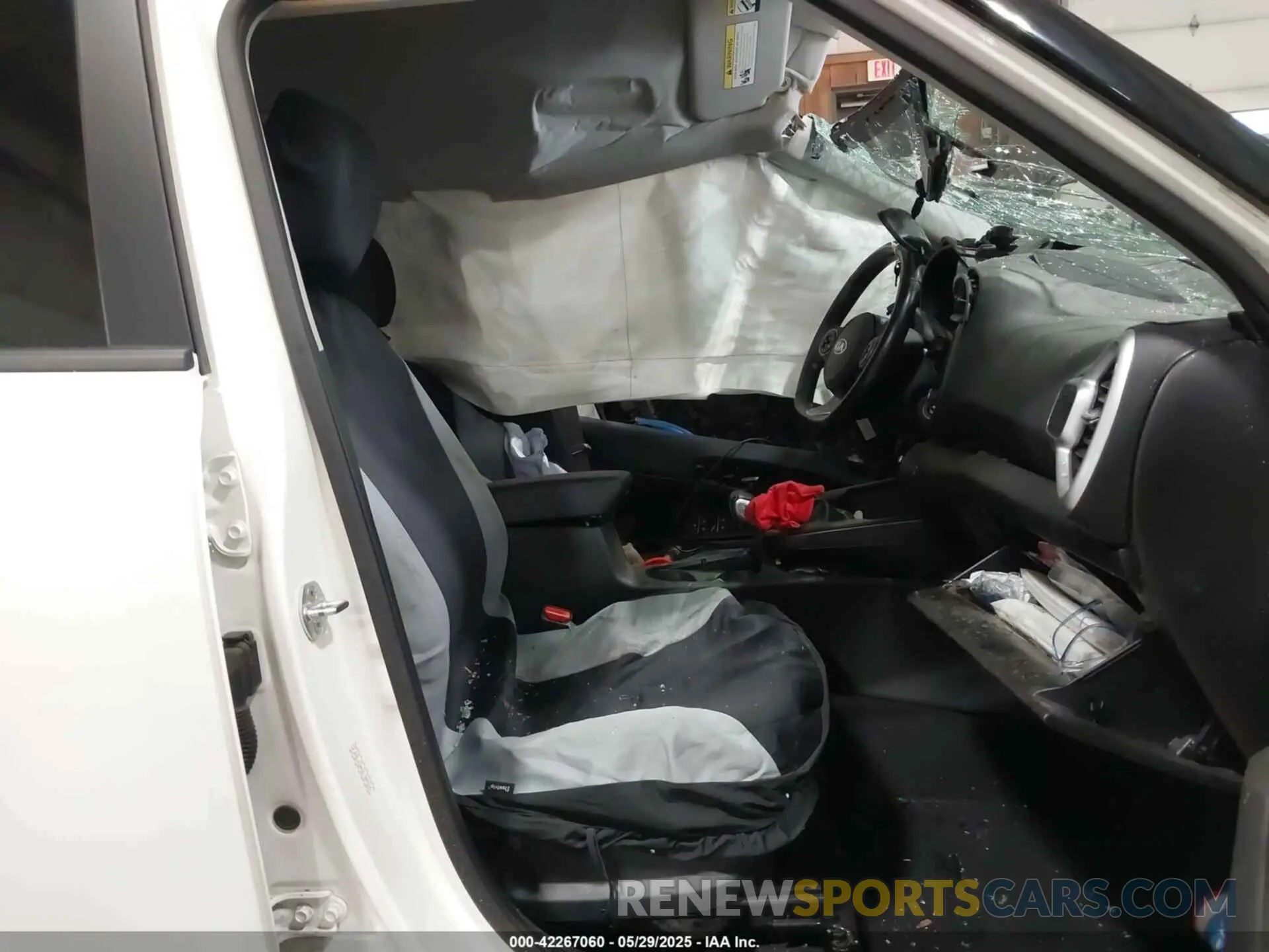 5 Photograph of a damaged car KNDJ63AU3L7097065 KIA SOUL 2020