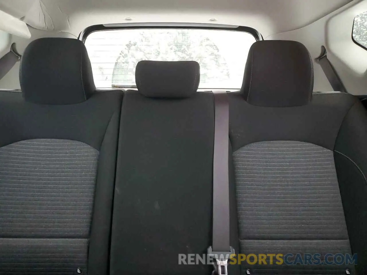 10 Photograph of a damaged car KNDJ63AU3L7733029 KIA SOUL 2020