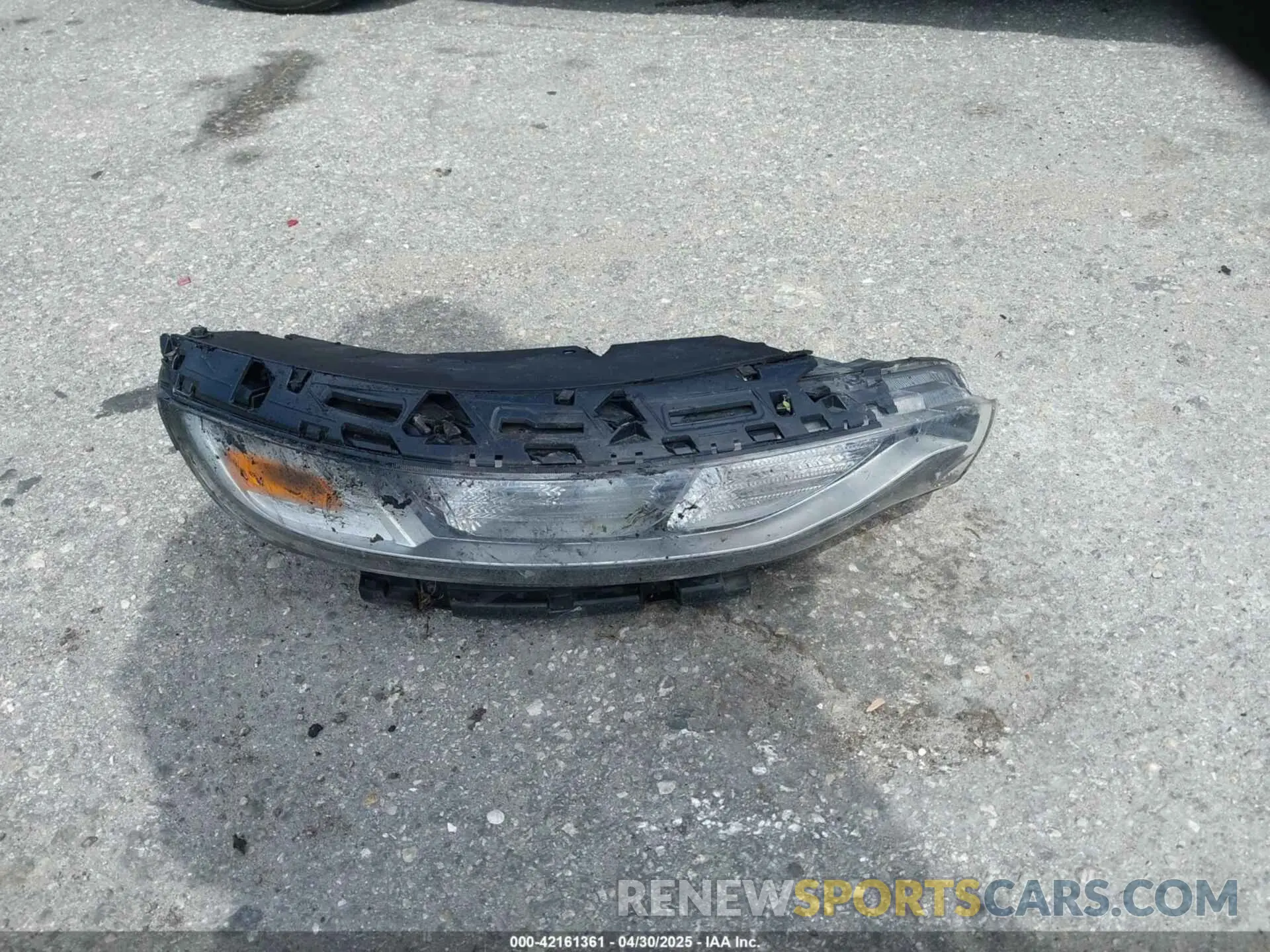 11 Photograph of a damaged car KNDJ63AU4L7000830 KIA SOUL 2020
