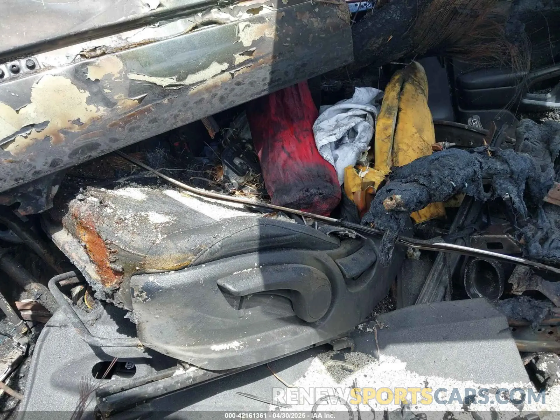 8 Photograph of a damaged car KNDJ63AU4L7000830 KIA SOUL 2020