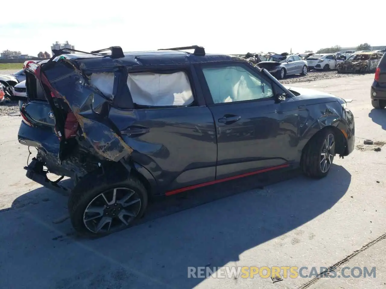 3 Photograph of a damaged car KNDJ63AU5L7050779 KIA SOUL 2020