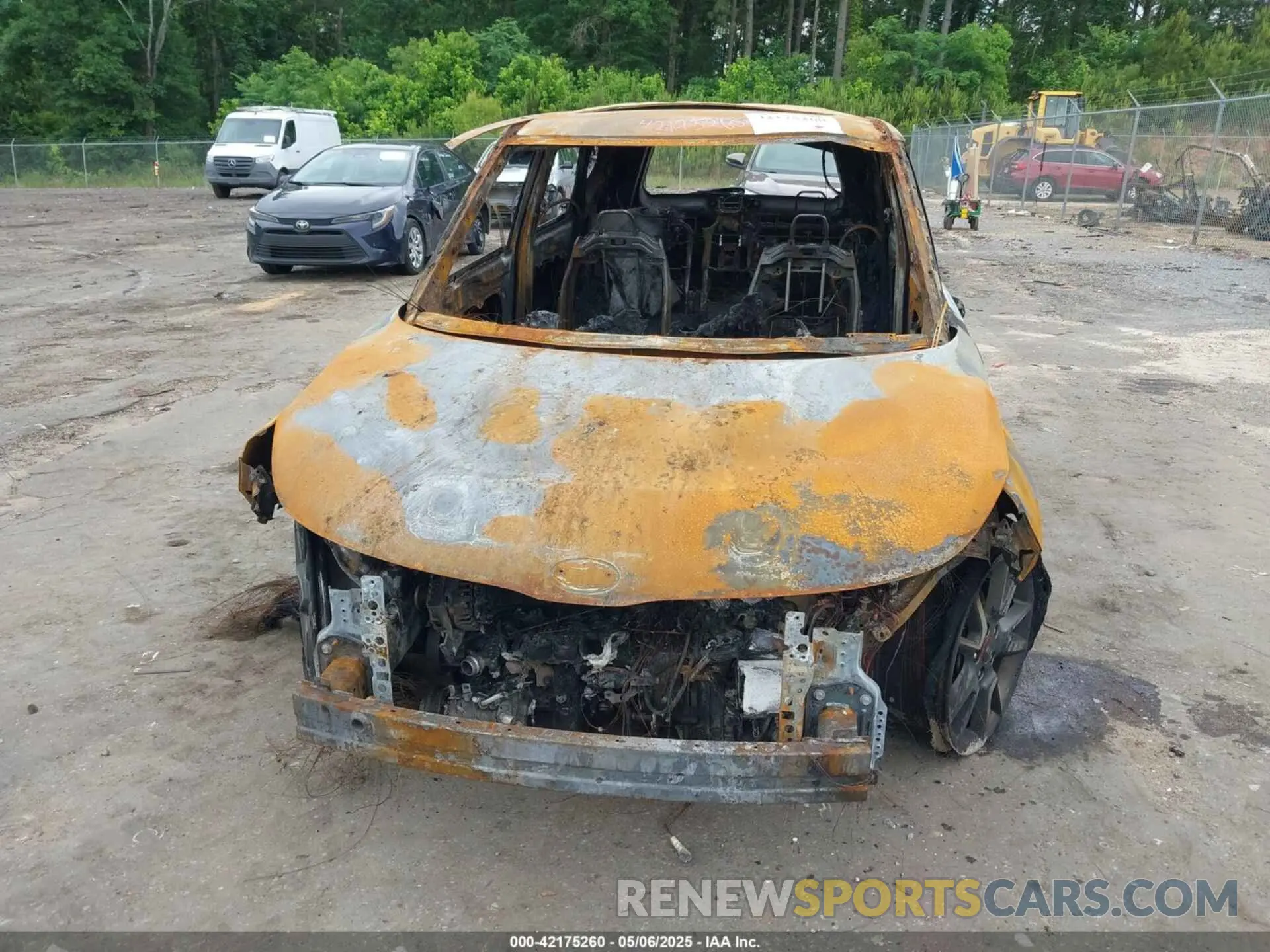 6 Photograph of a damaged car KNDJ63AU5L7103934 KIA SOUL 2020
