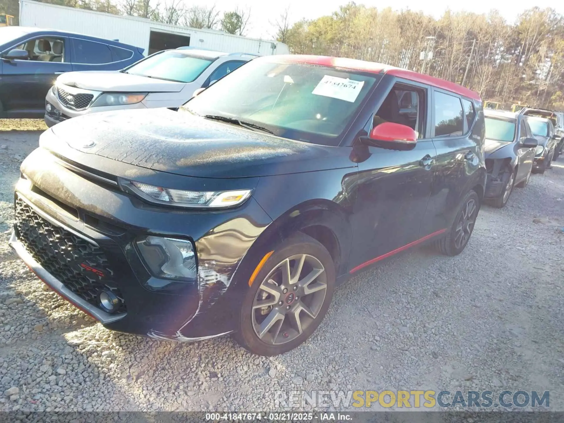2 Photograph of a damaged car KNDJ63AU6L7003129 KIA SOUL 2020