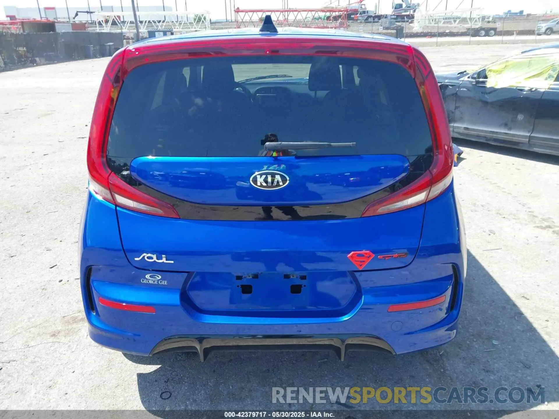 15 Photograph of a damaged car KNDJ63AU6L7086951 KIA SOUL 2020