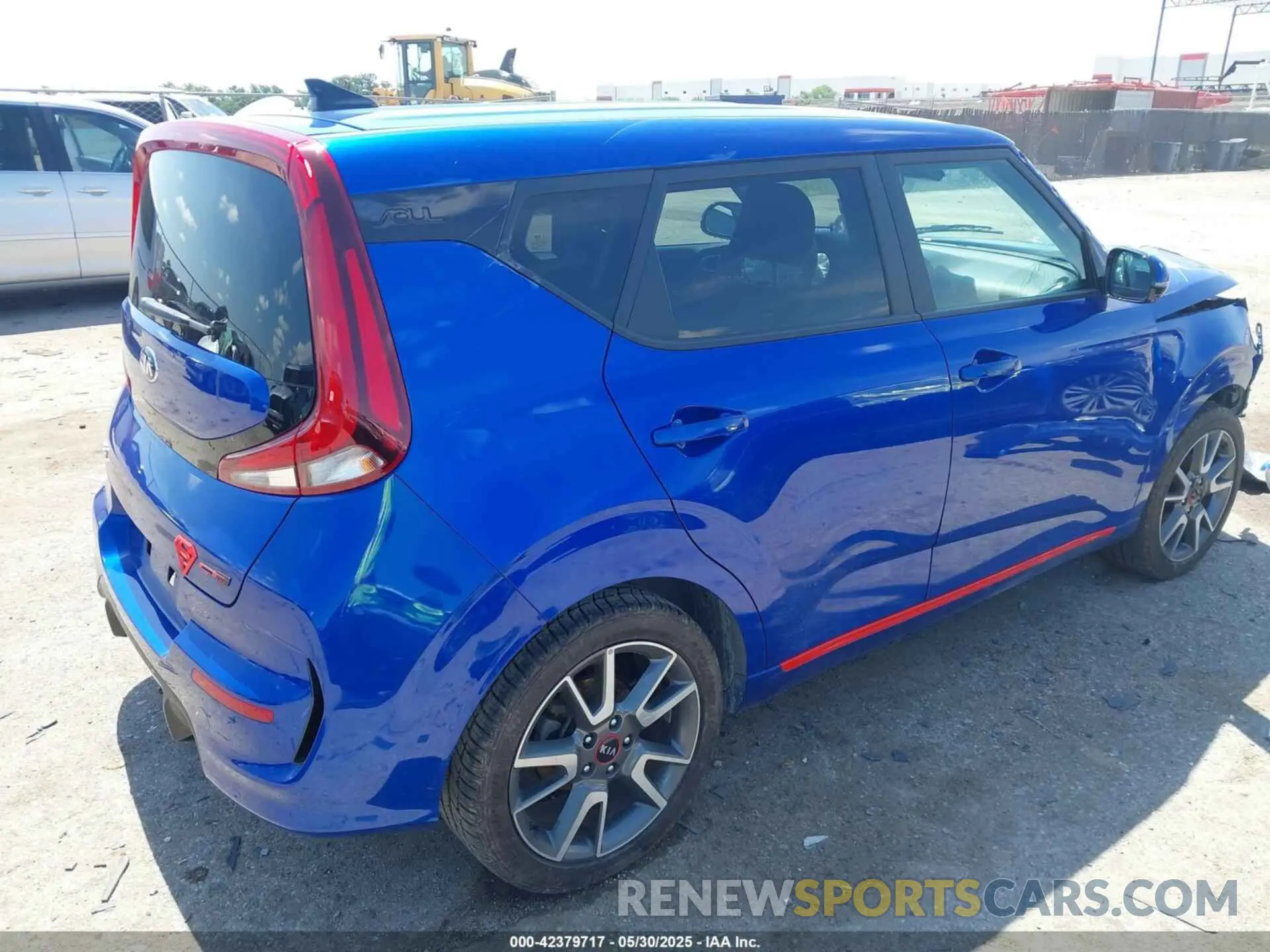 4 Photograph of a damaged car KNDJ63AU6L7086951 KIA SOUL 2020