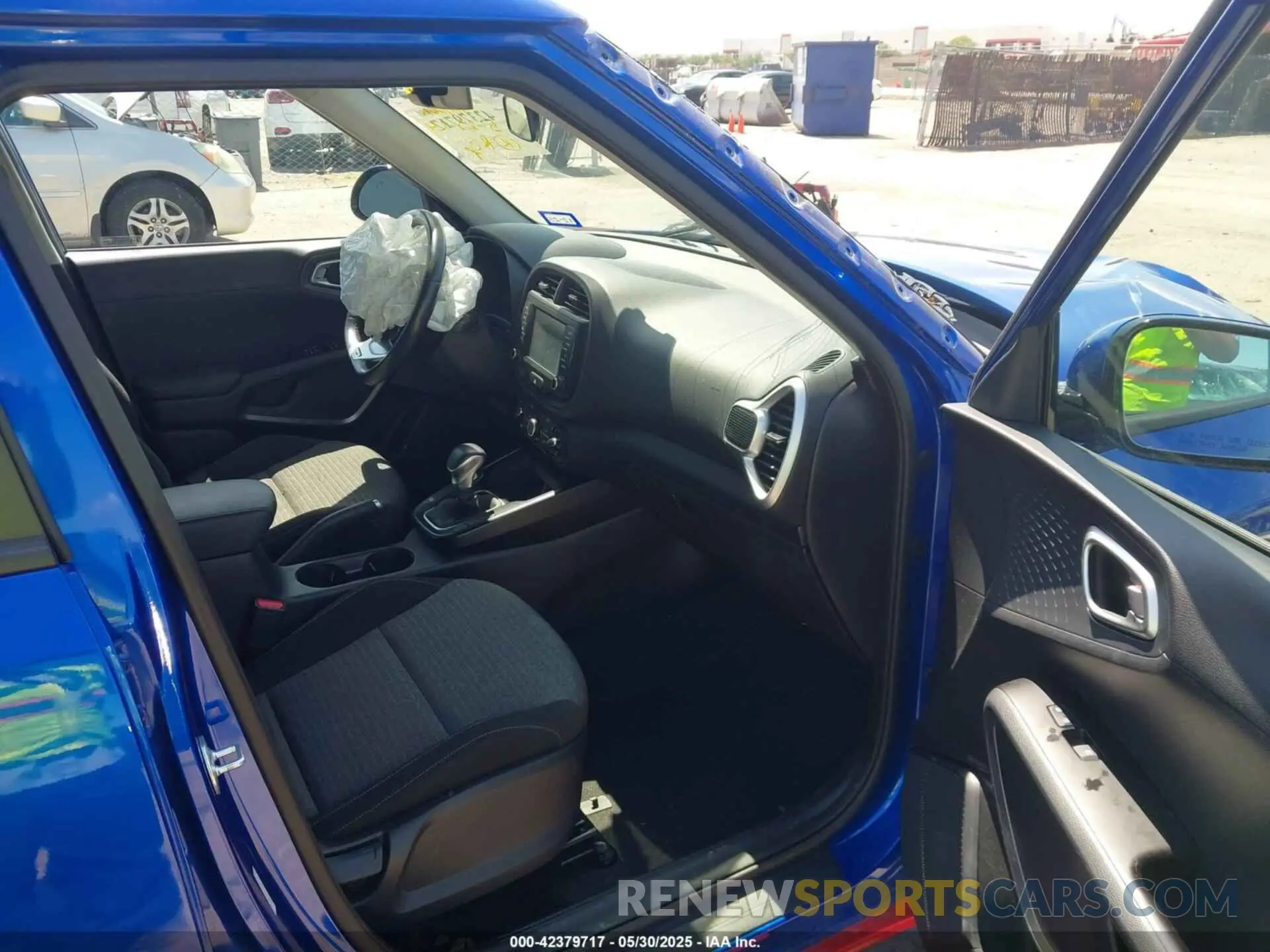 5 Photograph of a damaged car KNDJ63AU6L7086951 KIA SOUL 2020