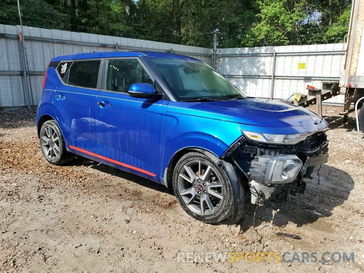 4 Photograph of a damaged car KNDJ63AU6L7090370 KIA SOUL 2020