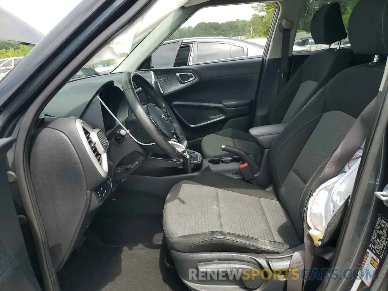 7 Photograph of a damaged car KNDJ63AU7L7051254 KIA SOUL 2020