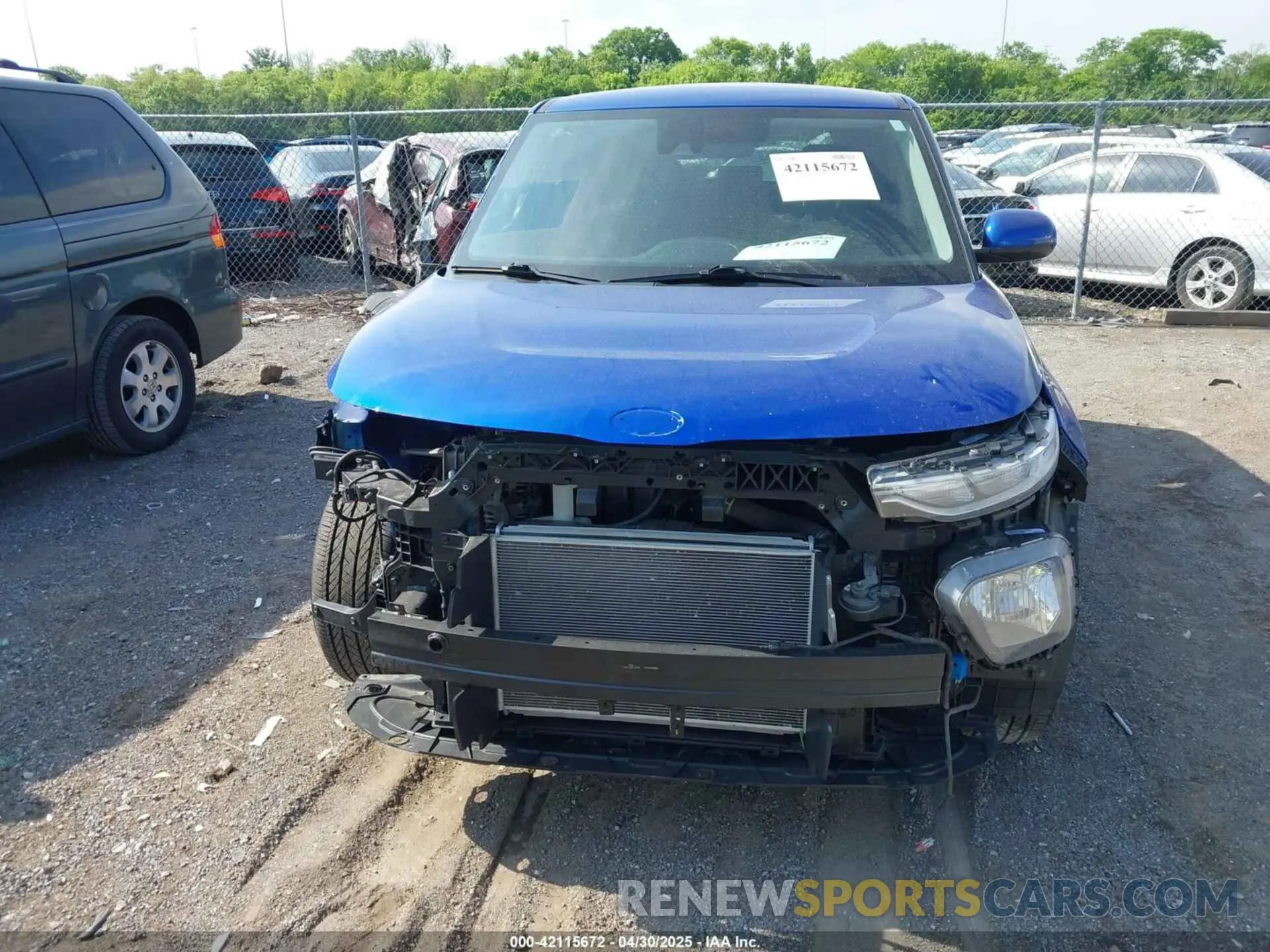 12 Photograph of a damaged car KNDJ63AU7L7118662 KIA SOUL 2020