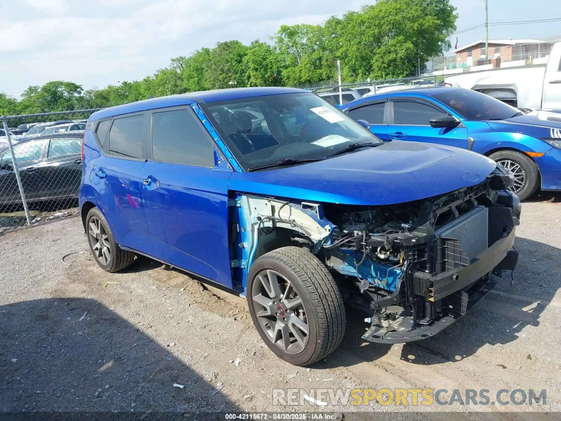 13 Photograph of a damaged car KNDJ63AU7L7118662 KIA SOUL 2020