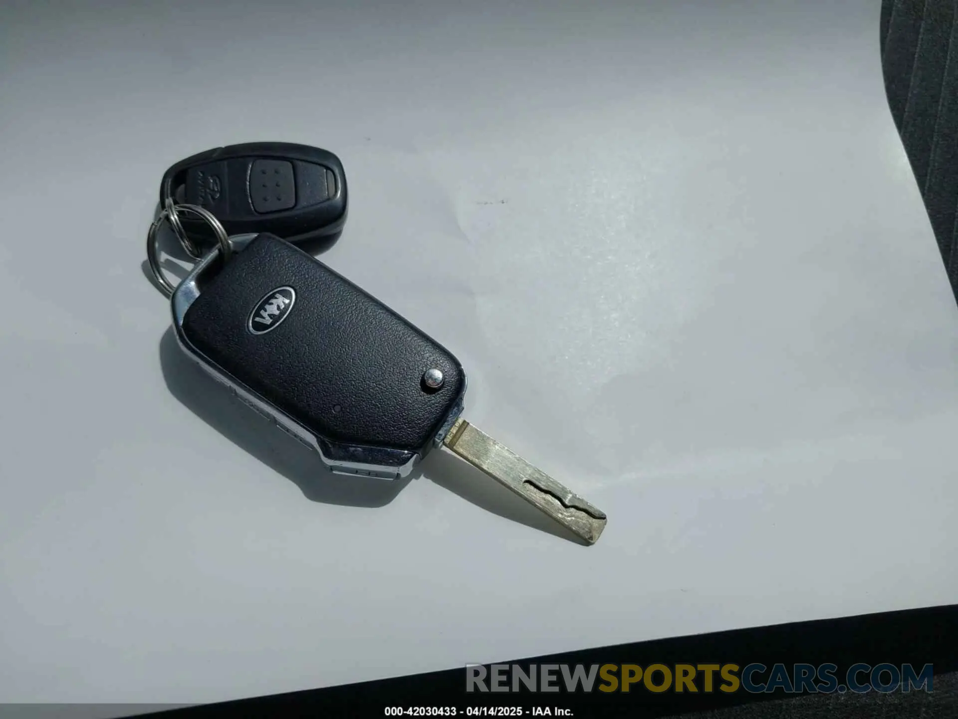 11 Photograph of a damaged car KNDJ63AU7L7732806 KIA SOUL 2020