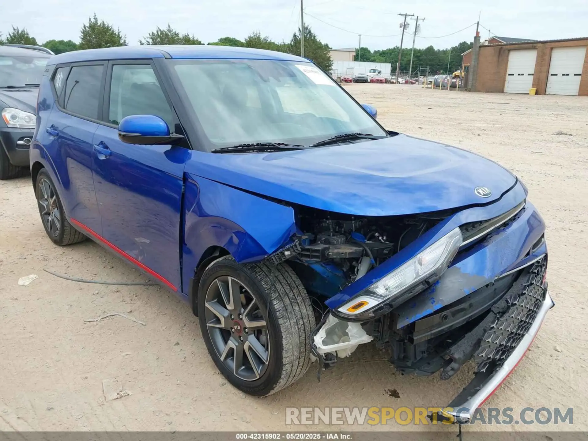 1 Photograph of a damaged car KNDJ63AU8L7044555 KIA SOUL 2020