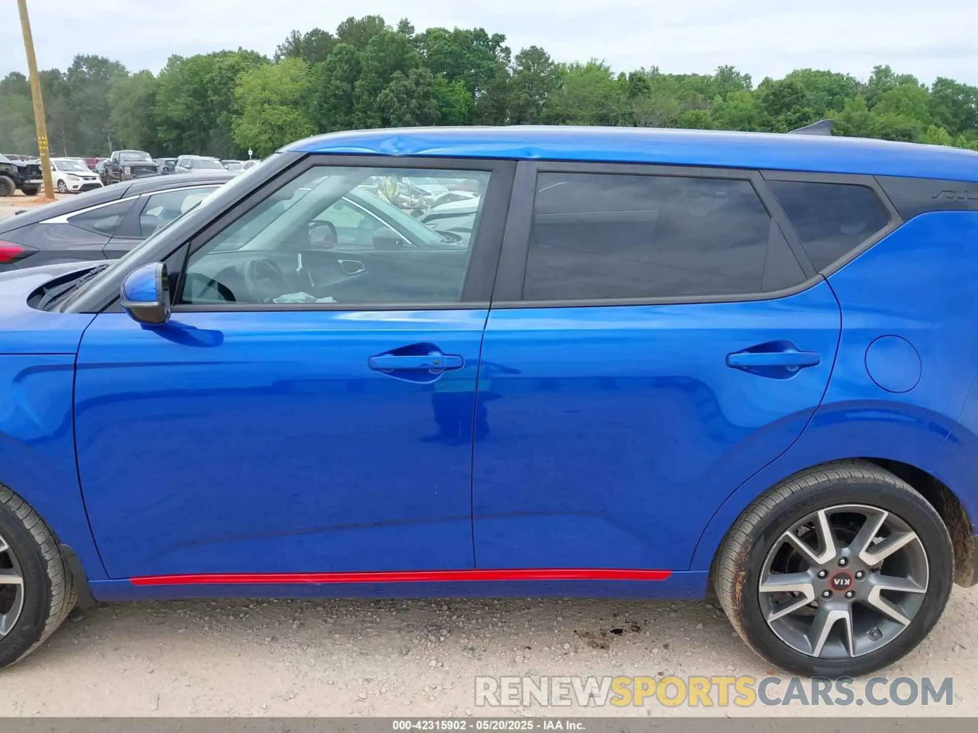 14 Photograph of a damaged car KNDJ63AU8L7044555 KIA SOUL 2020