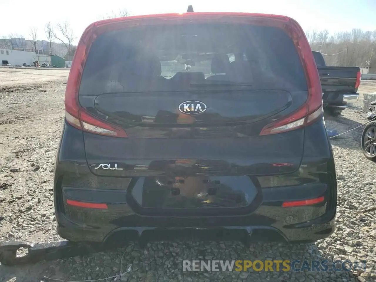 6 Photograph of a damaged car KNDJ63AU9L7014190 KIA SOUL 2020