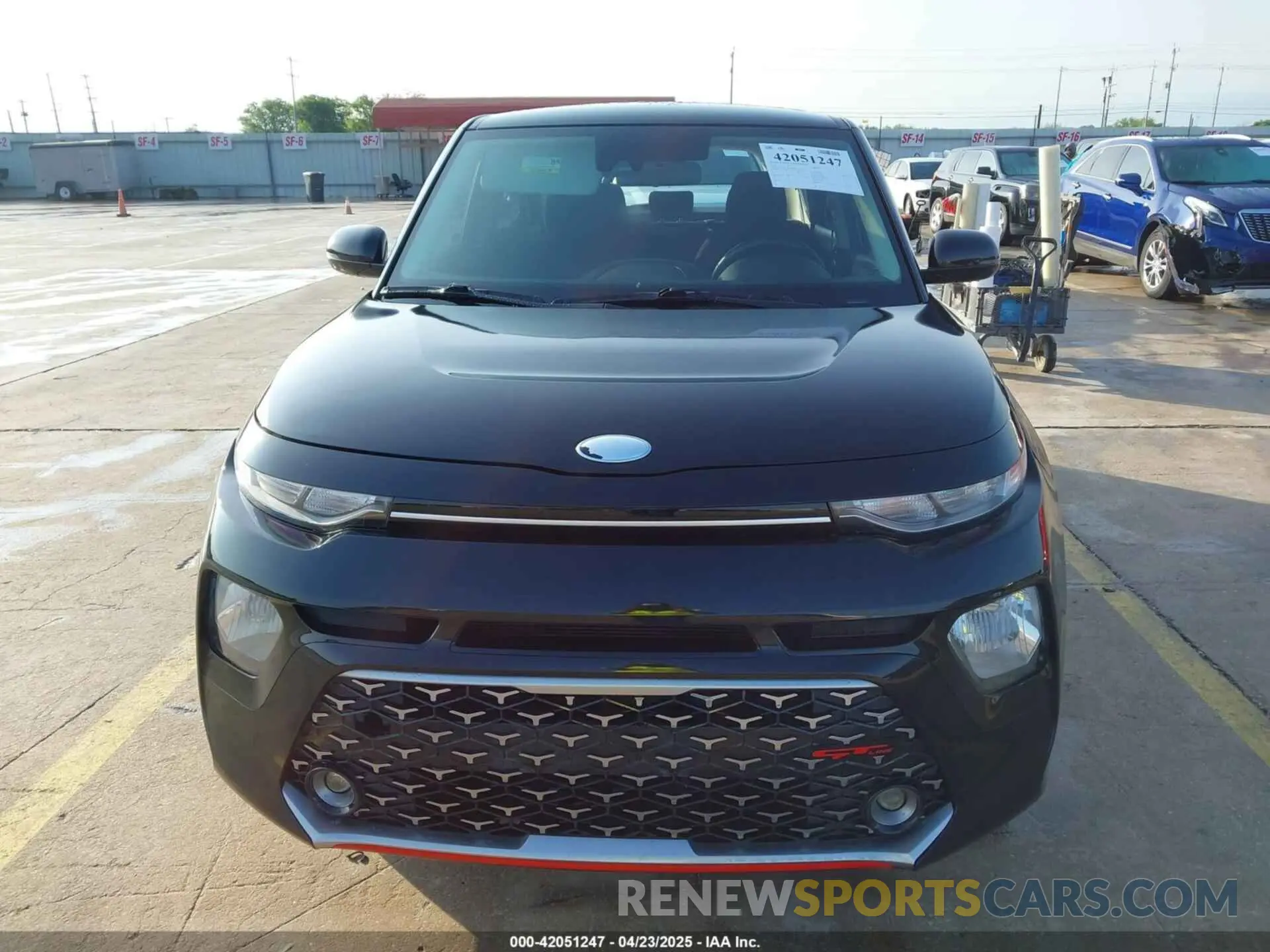 12 Photograph of a damaged car KNDJ63AU9L7033435 KIA SOUL 2020