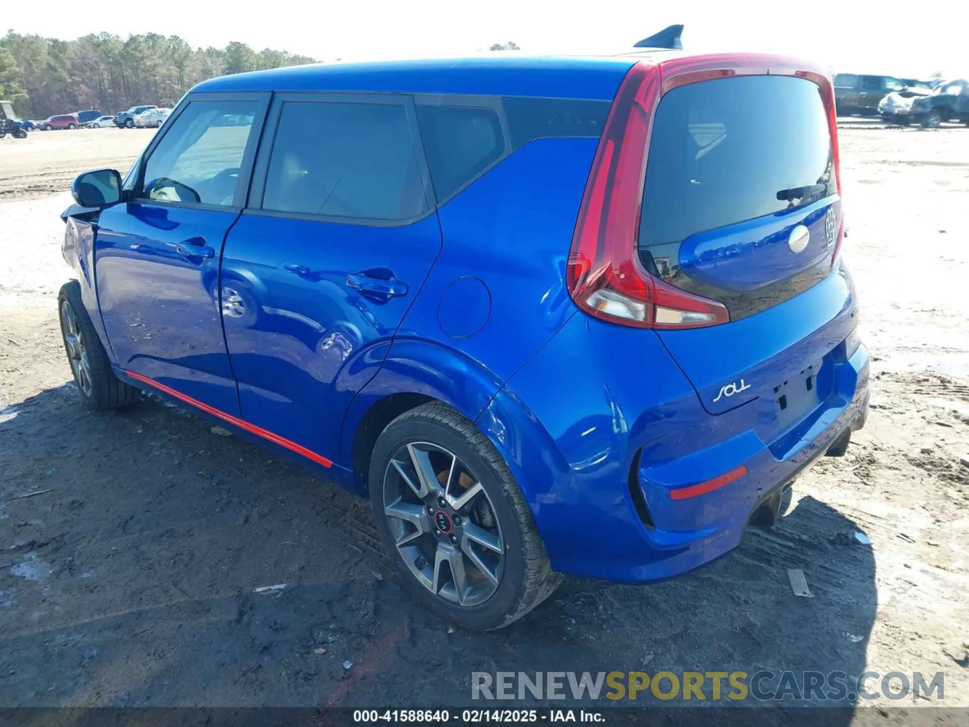 3 Photograph of a damaged car KNDJ63AUXL7006101 KIA SOUL 2020