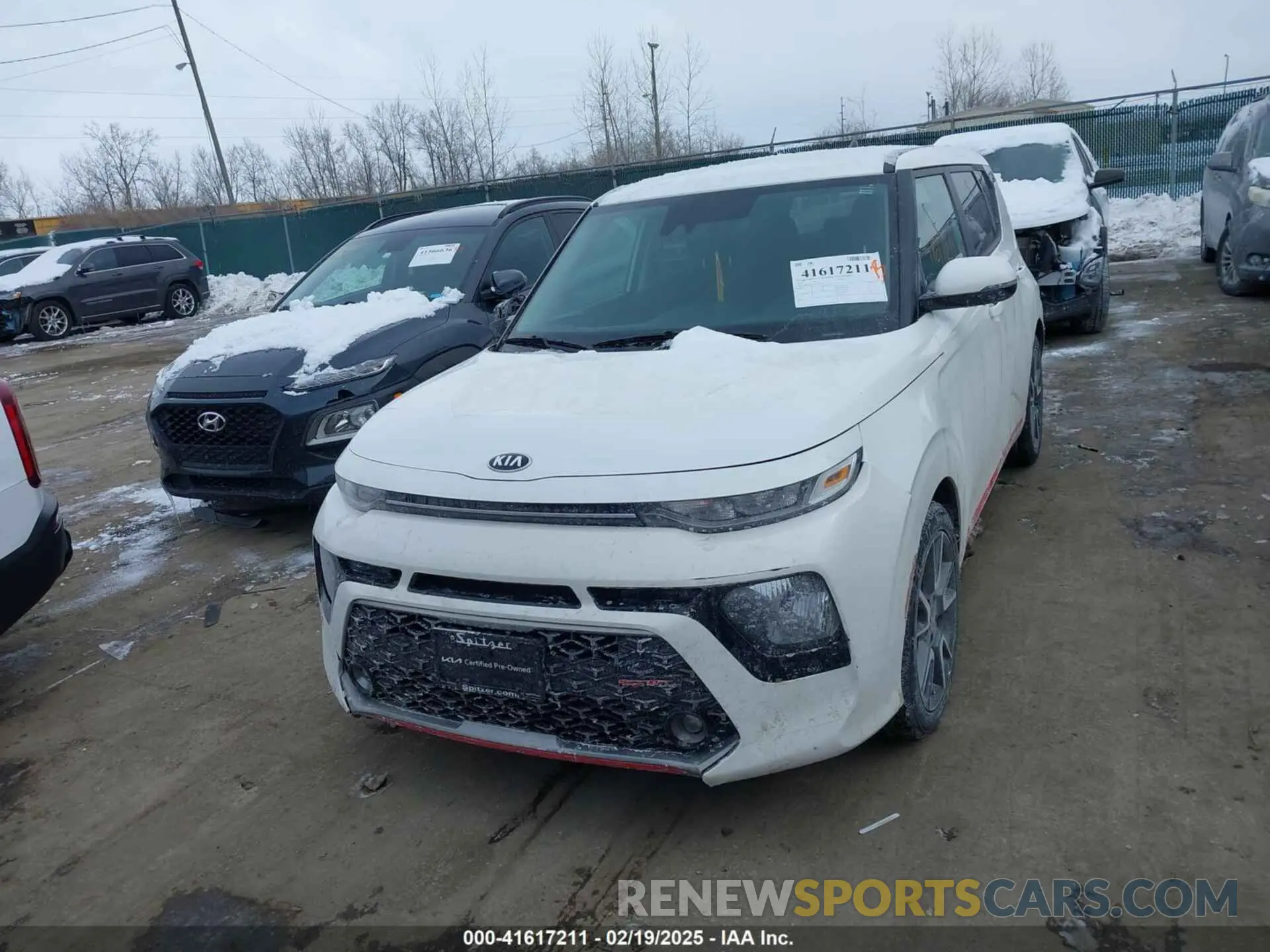 12 Photograph of a damaged car KNDJ63AUXL7008687 KIA SOUL 2020