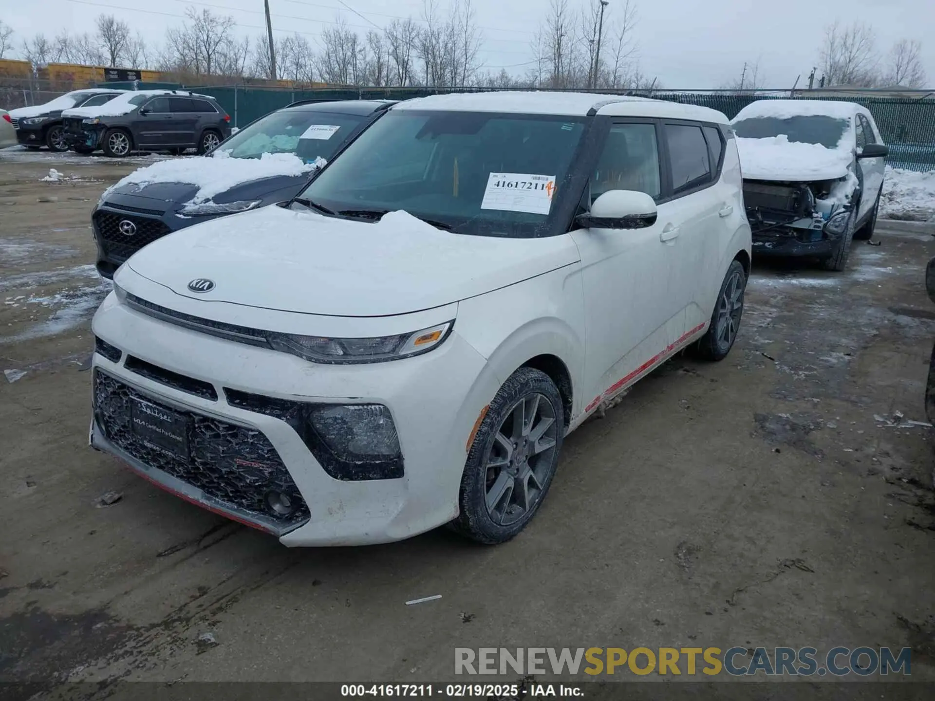 2 Photograph of a damaged car KNDJ63AUXL7008687 KIA SOUL 2020