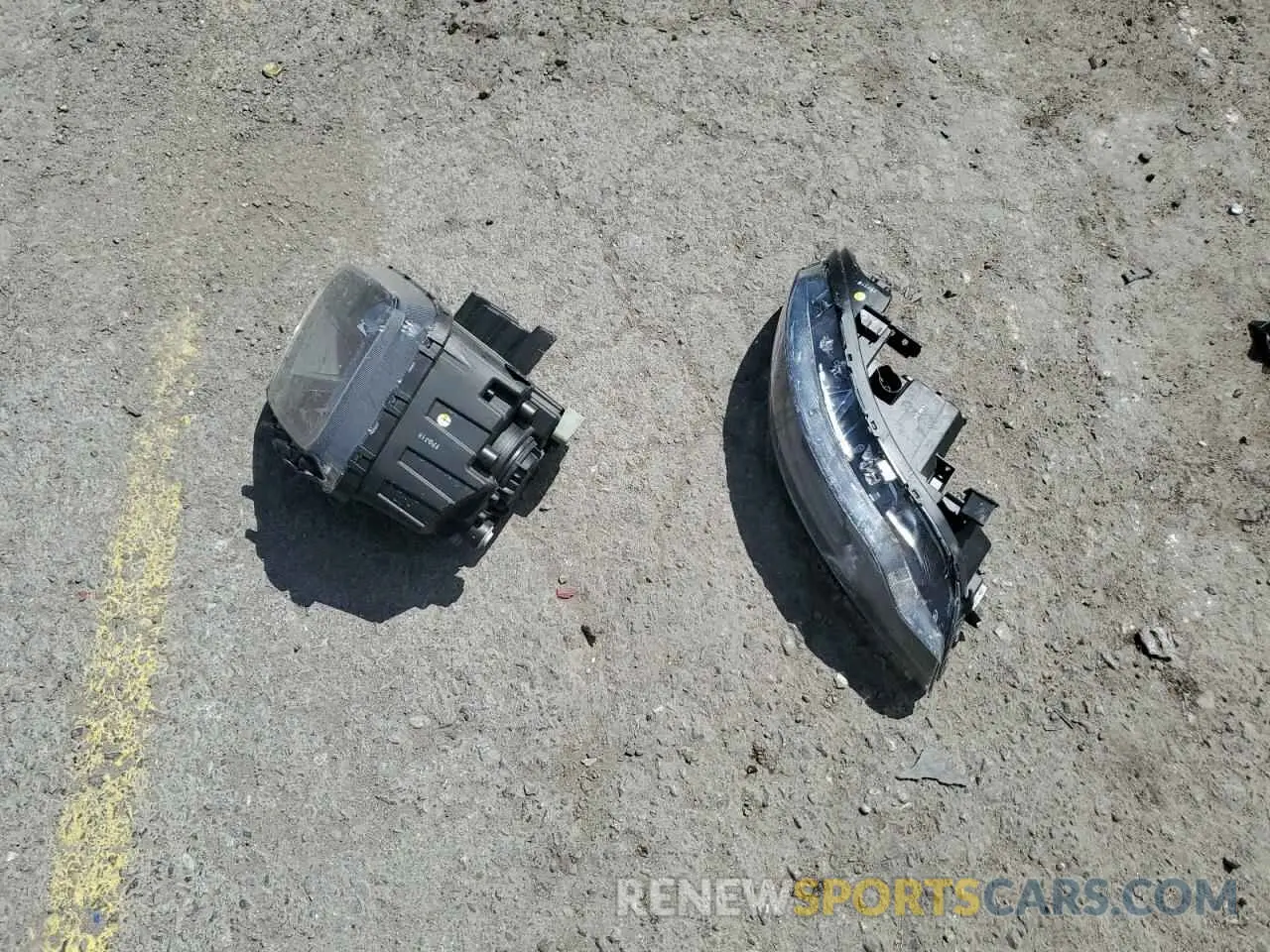 12 Photograph of a damaged car KNDJ63AUXL7038546 KIA SOUL 2020