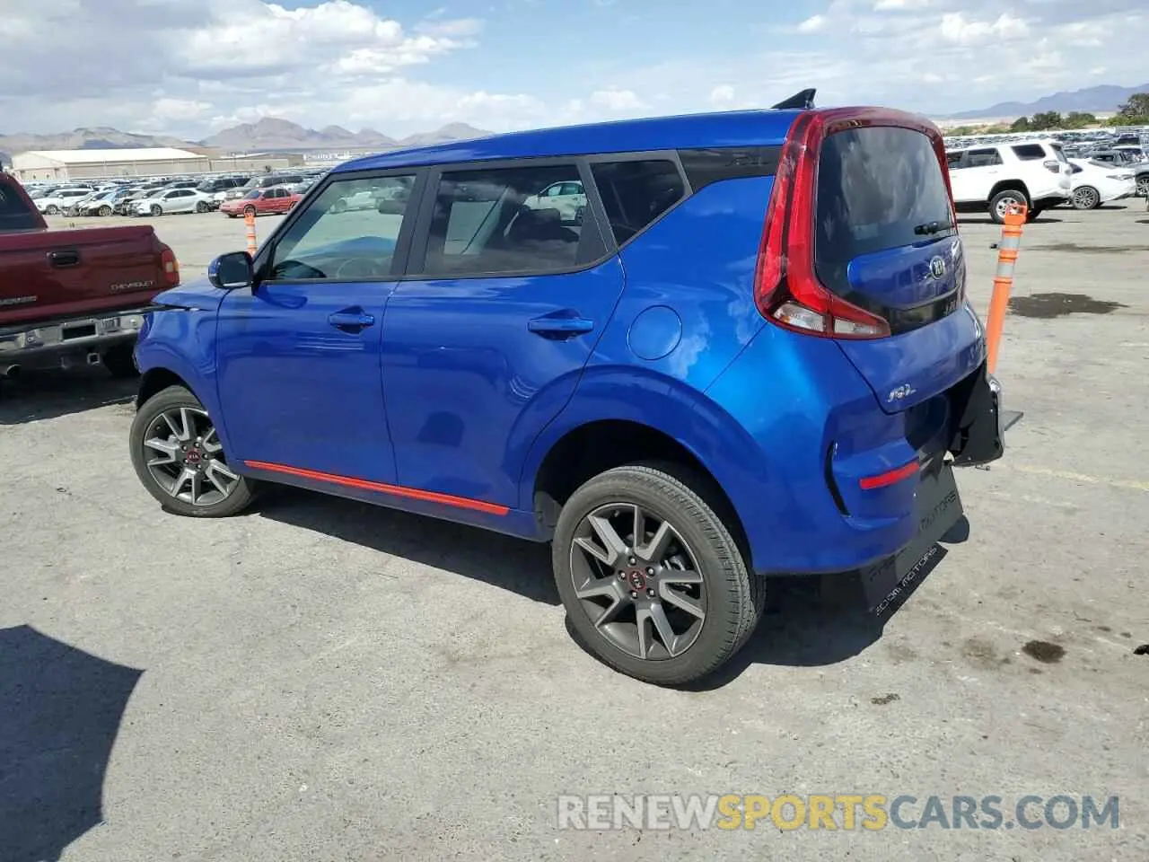 2 Photograph of a damaged car KNDJ63AUXL7038546 KIA SOUL 2020