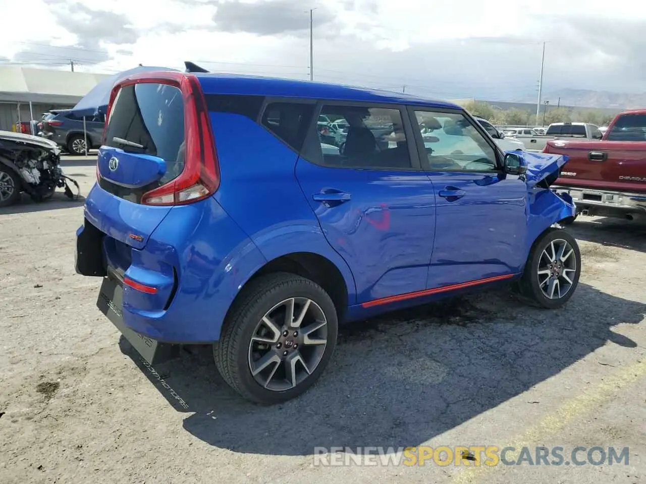 3 Photograph of a damaged car KNDJ63AUXL7038546 KIA SOUL 2020