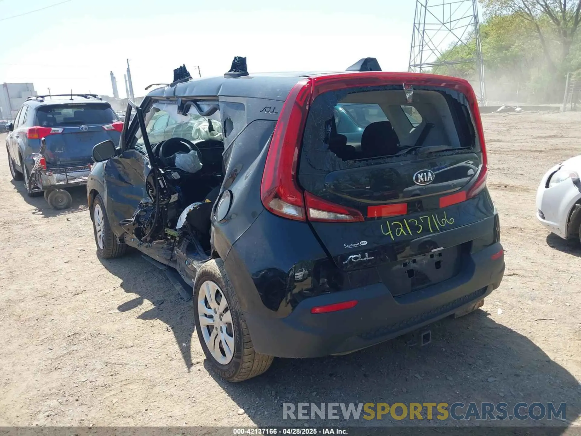 3 Photograph of a damaged car KNDJ22AU9M7757617 KIA SOUL 2021