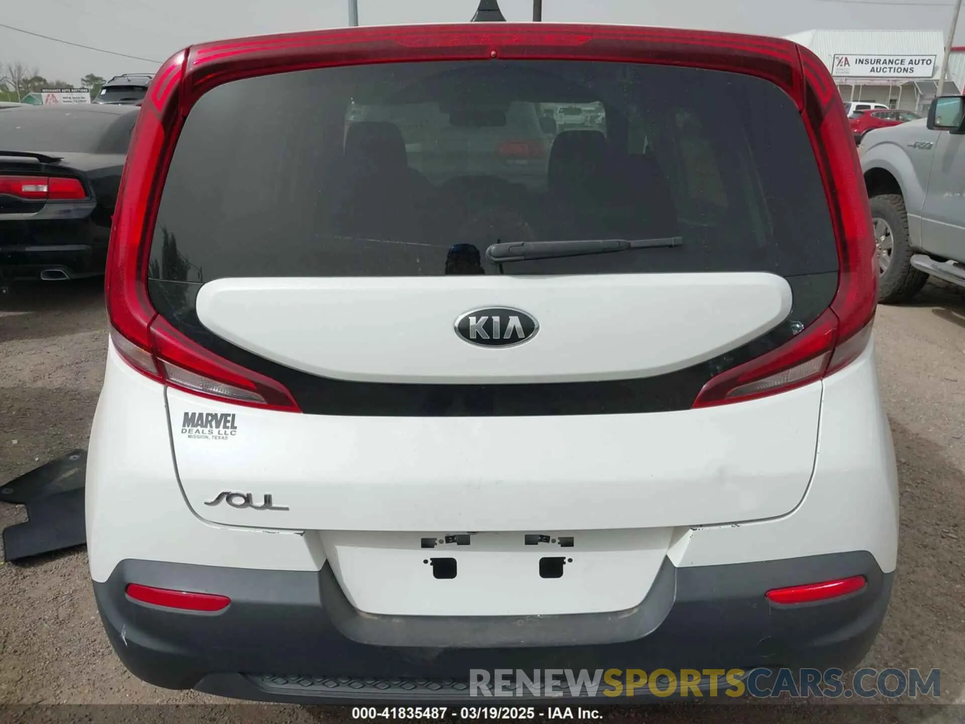 17 Photograph of a damaged car KNDJ23AU0M7130021 KIA SOUL 2021