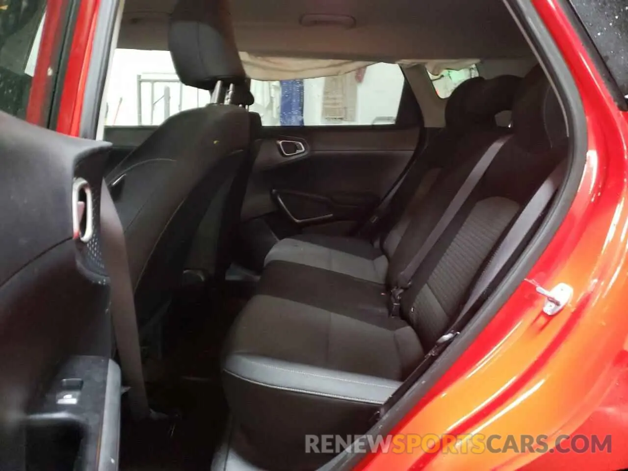 10 Photograph of a damaged car KNDJ23AU0M7148955 KIA SOUL 2021