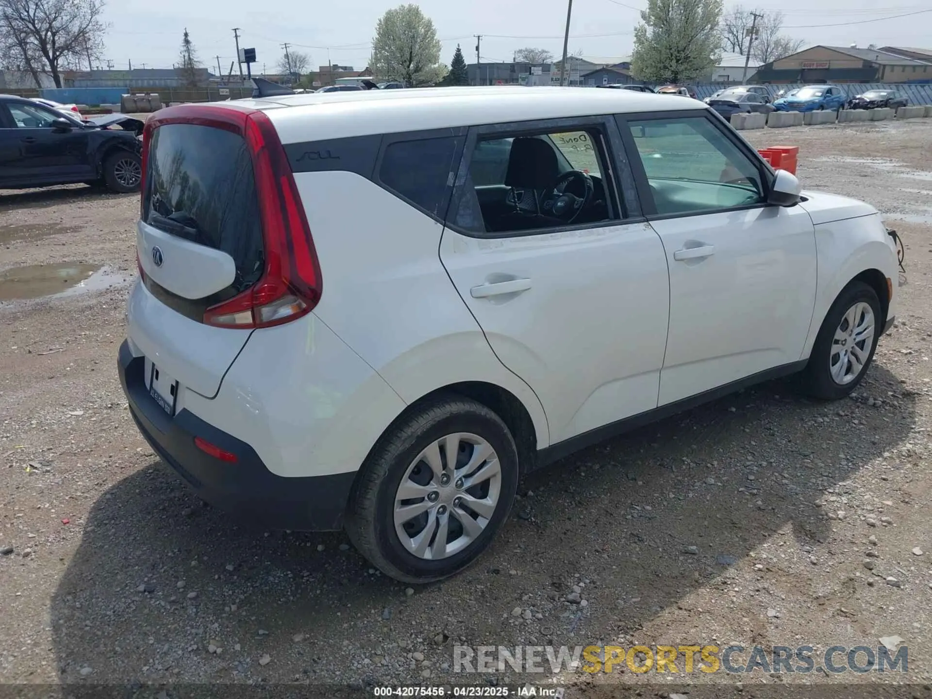 4 Photograph of a damaged car KNDJ23AU0M7742896 KIA SOUL 2021