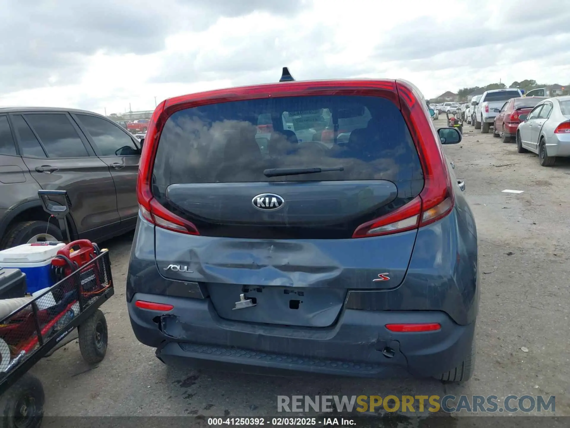 16 Photograph of a damaged car KNDJ23AU0M7746236 KIA SOUL 2021