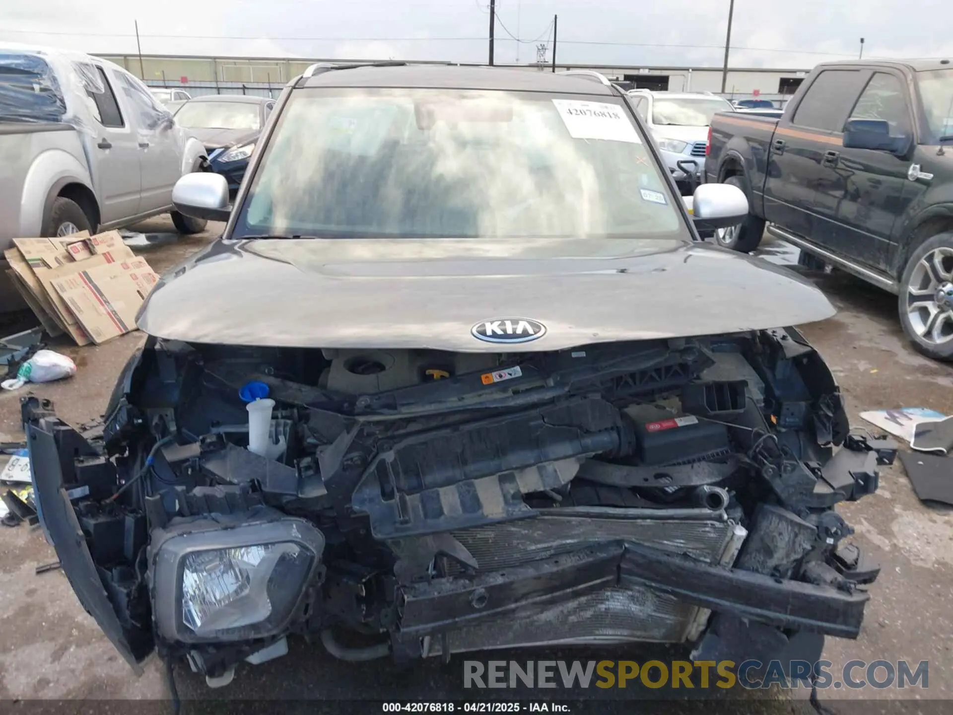 11 Photograph of a damaged car KNDJ23AU0M7764980 KIA SOUL 2021