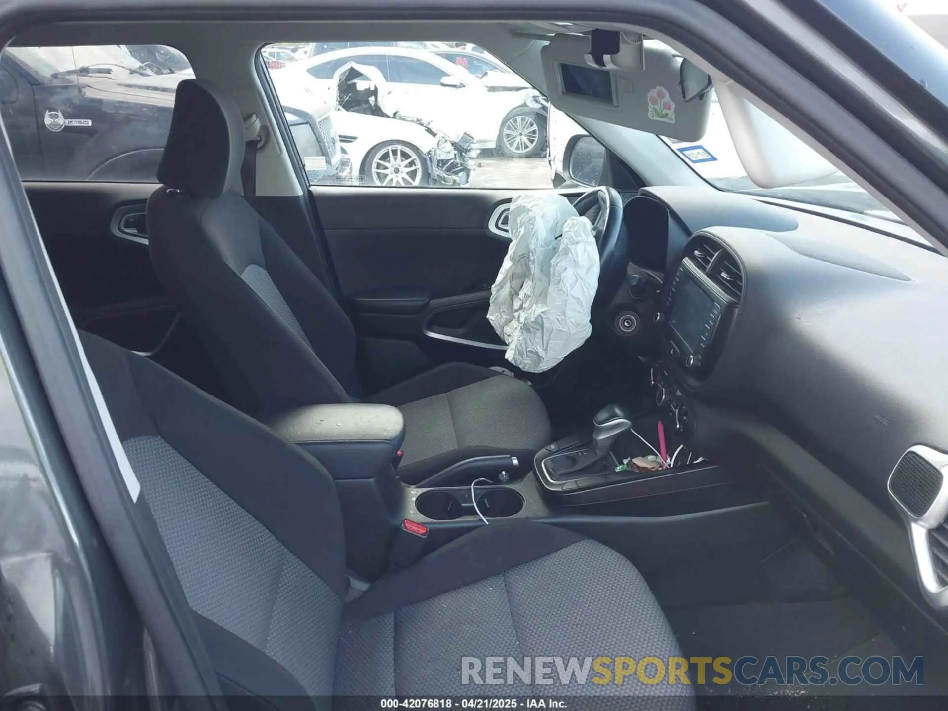 5 Photograph of a damaged car KNDJ23AU0M7764980 KIA SOUL 2021