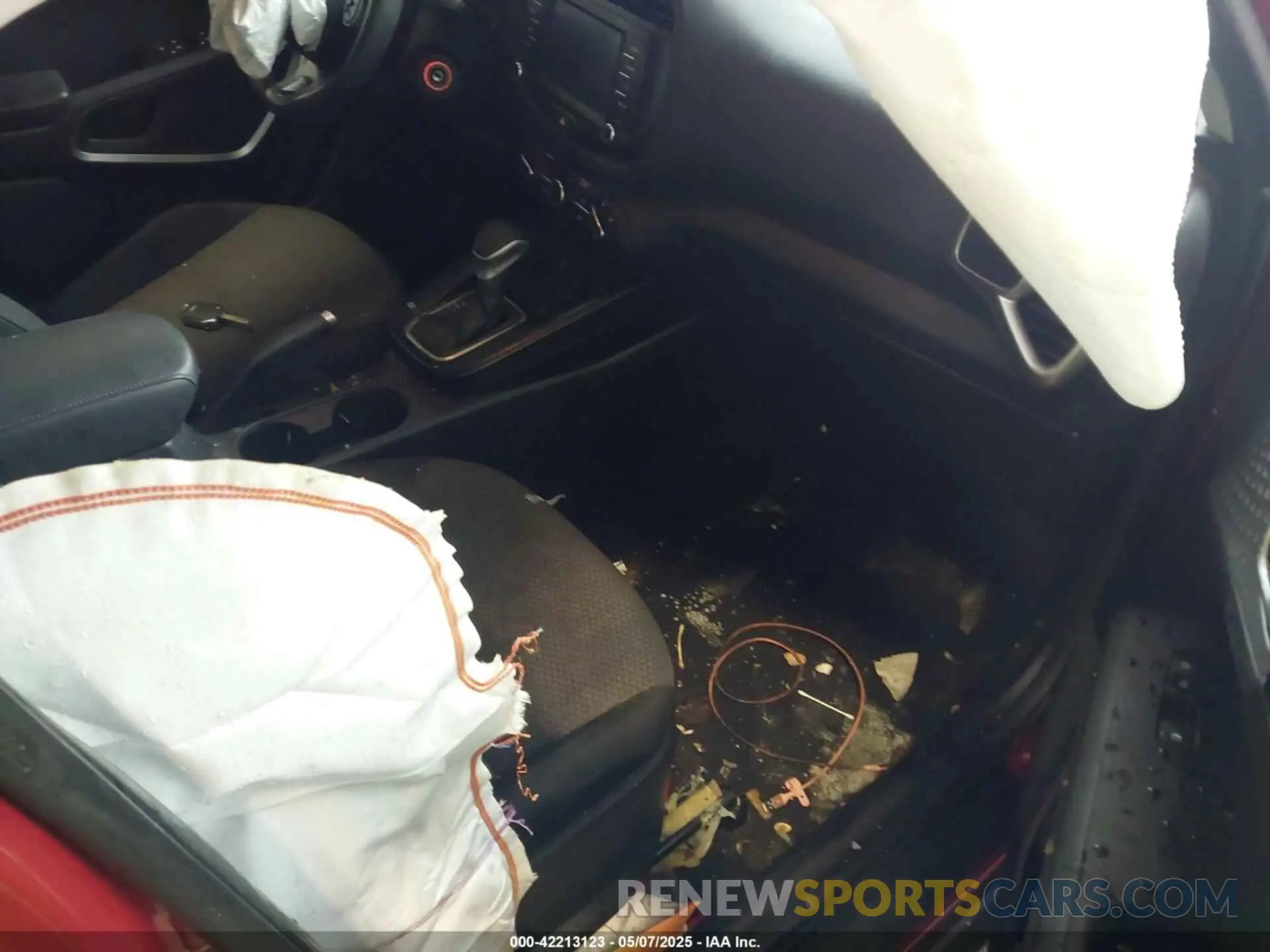 5 Photograph of a damaged car KNDJ23AU0M7771623 KIA SOUL 2021