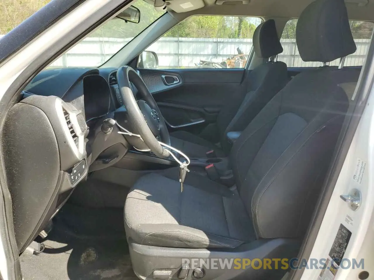 7 Photograph of a damaged car KNDJ23AU0M7797882 KIA SOUL 2021