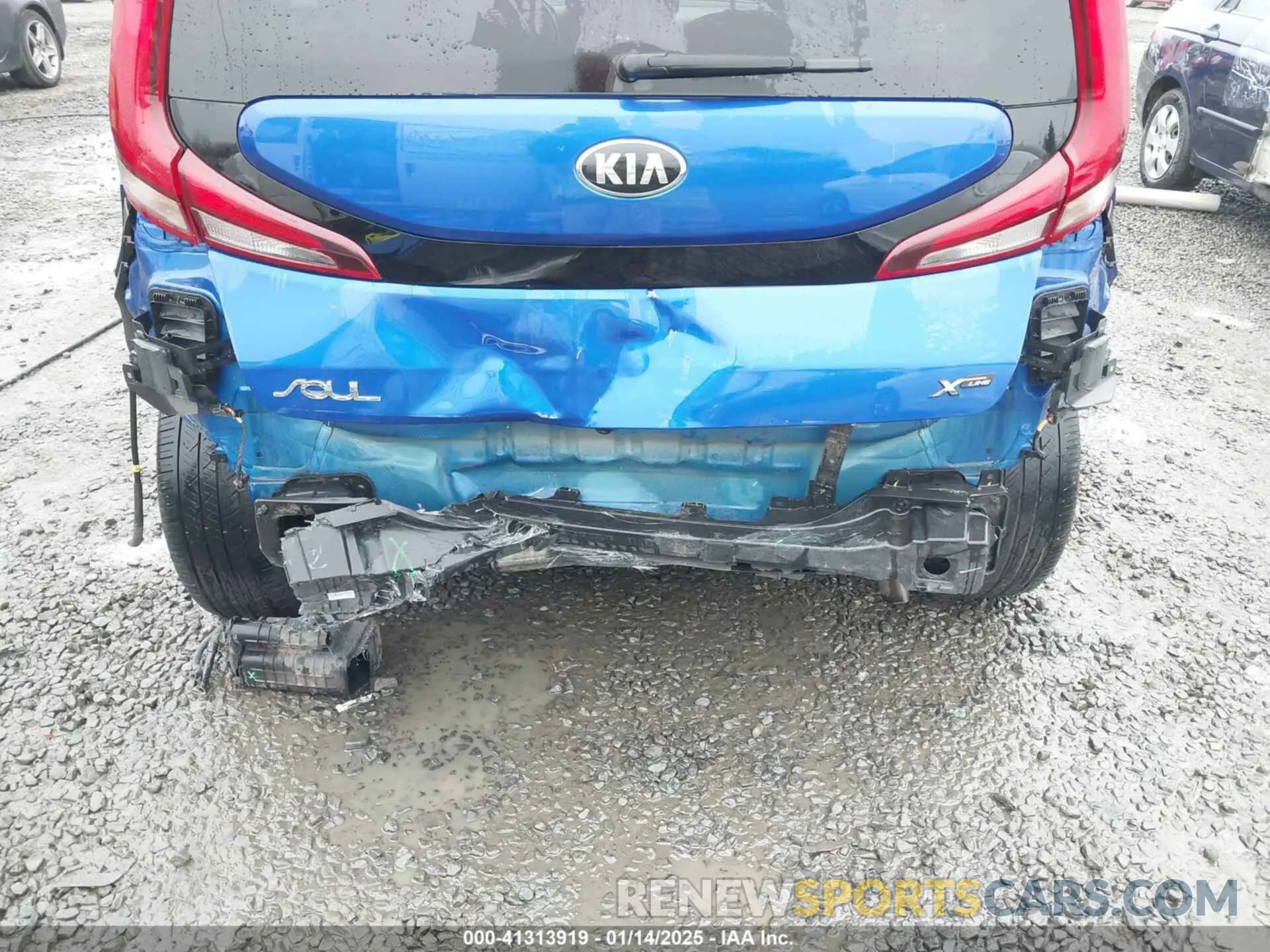 19 Photograph of a damaged car KNDJ23AU1M7133364 KIA SOUL 2021