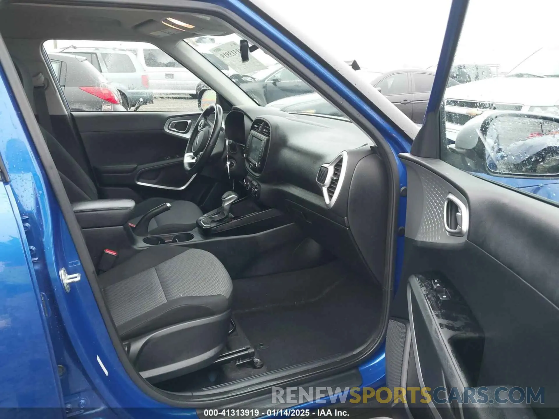 5 Photograph of a damaged car KNDJ23AU1M7133364 KIA SOUL 2021