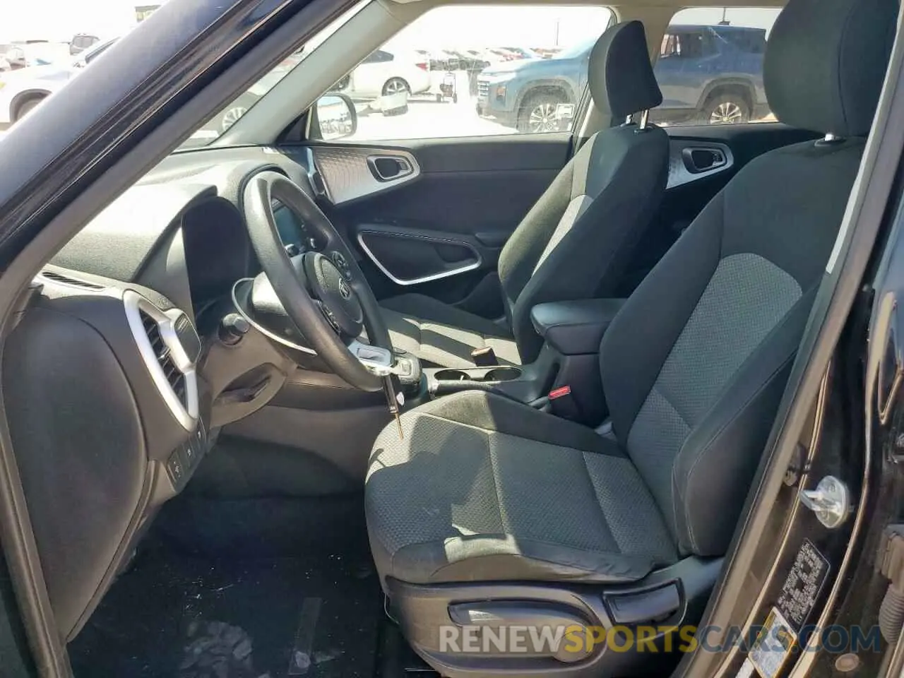 7 Photograph of a damaged car KNDJ23AU1M7142114 KIA SOUL 2021