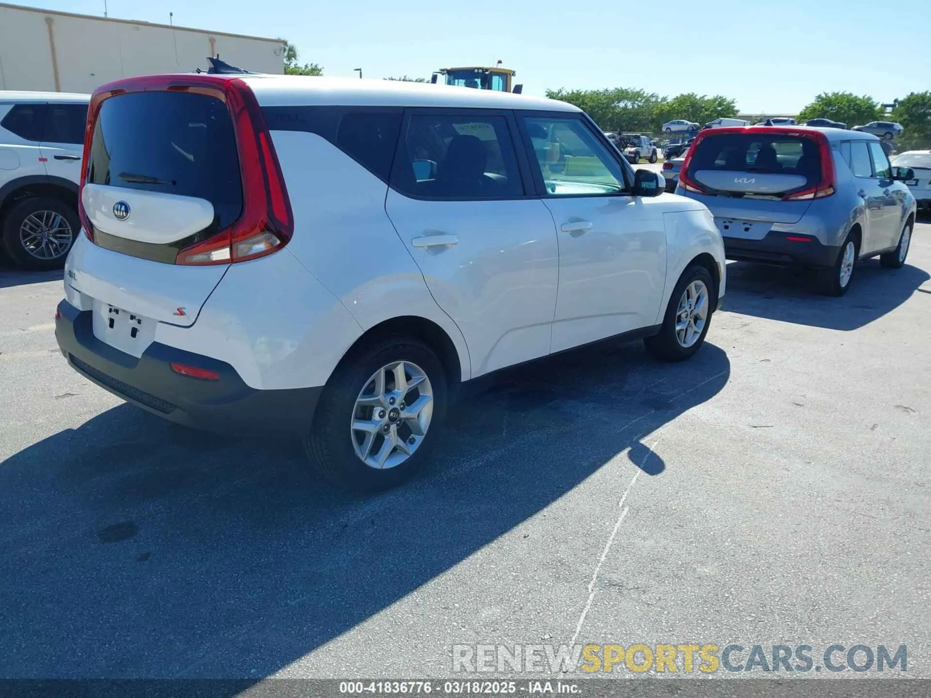 4 Photograph of a damaged car KNDJ23AU1M7769377 KIA SOUL 2021