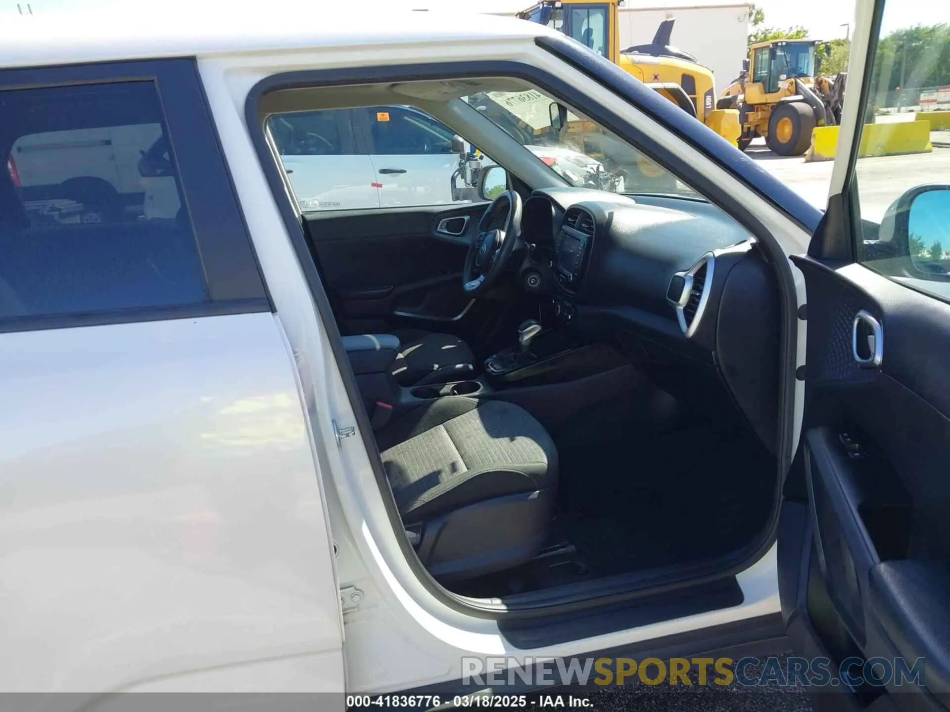 5 Photograph of a damaged car KNDJ23AU1M7769377 KIA SOUL 2021
