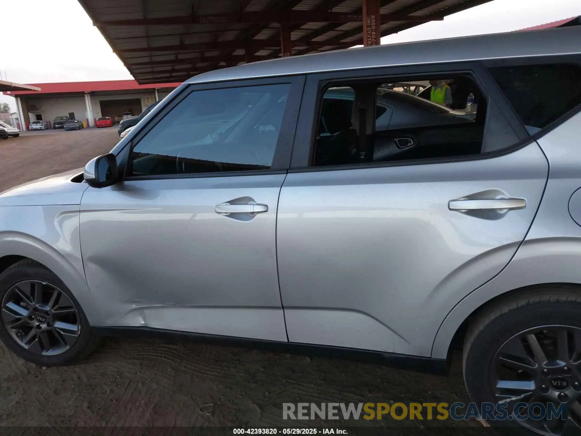 14 Photograph of a damaged car KNDJ23AU1M7795865 KIA SOUL 2021