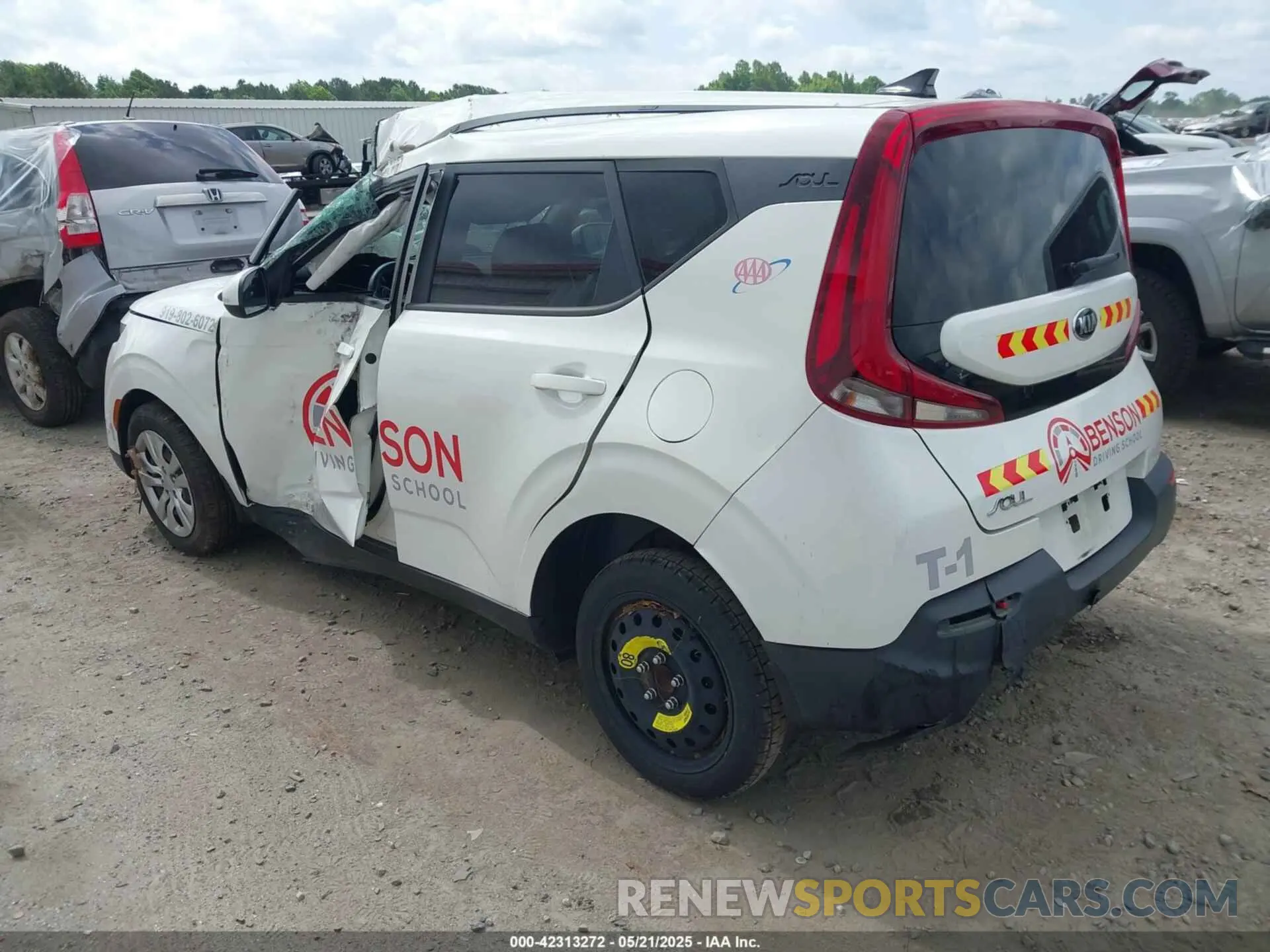 3 Photograph of a damaged car KNDJ23AU2M7143241 KIA SOUL 2021